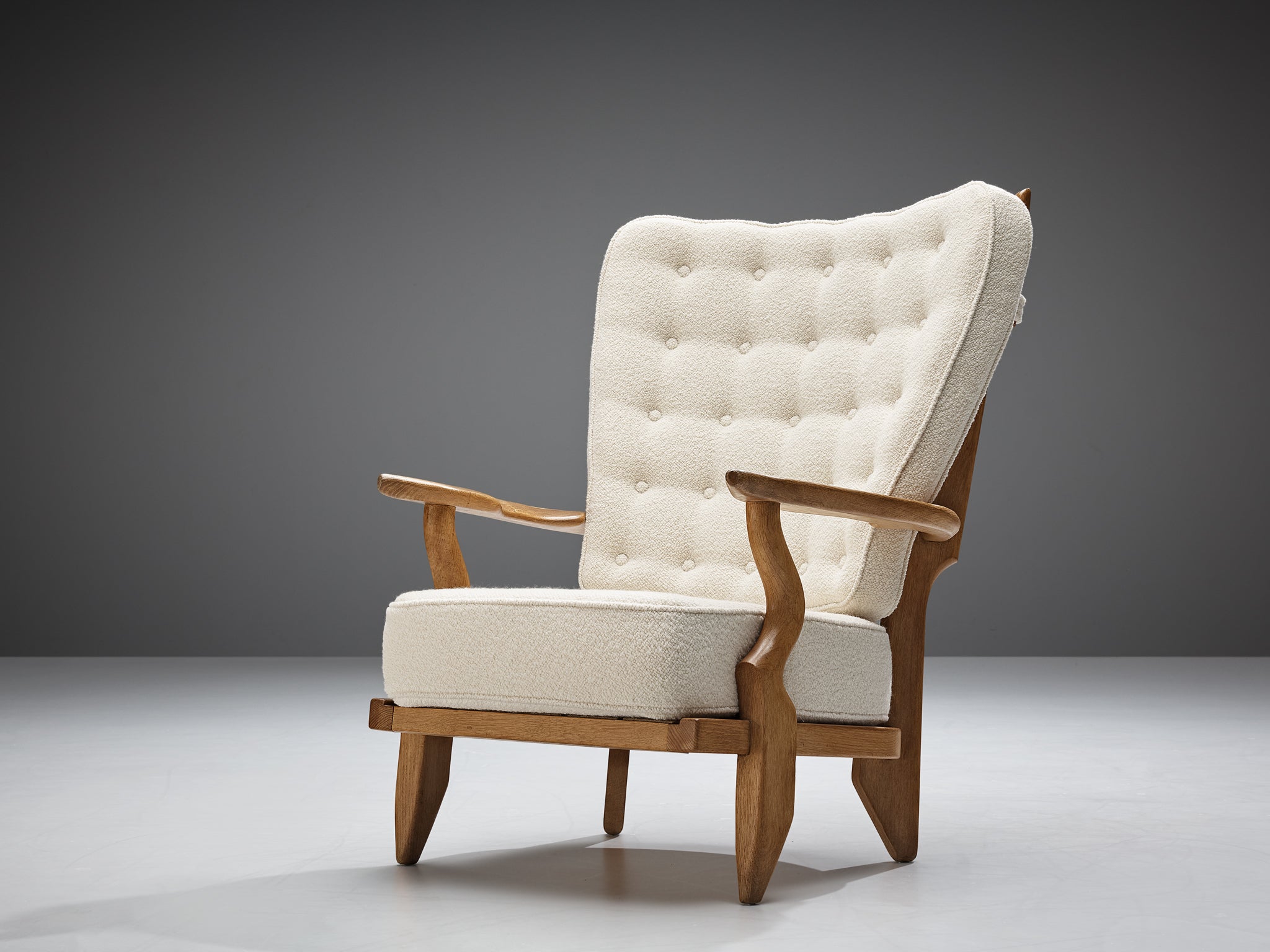 Guillerme & Chambron 'Grand Repos' Lounge Chair in Oak and White Upholstery