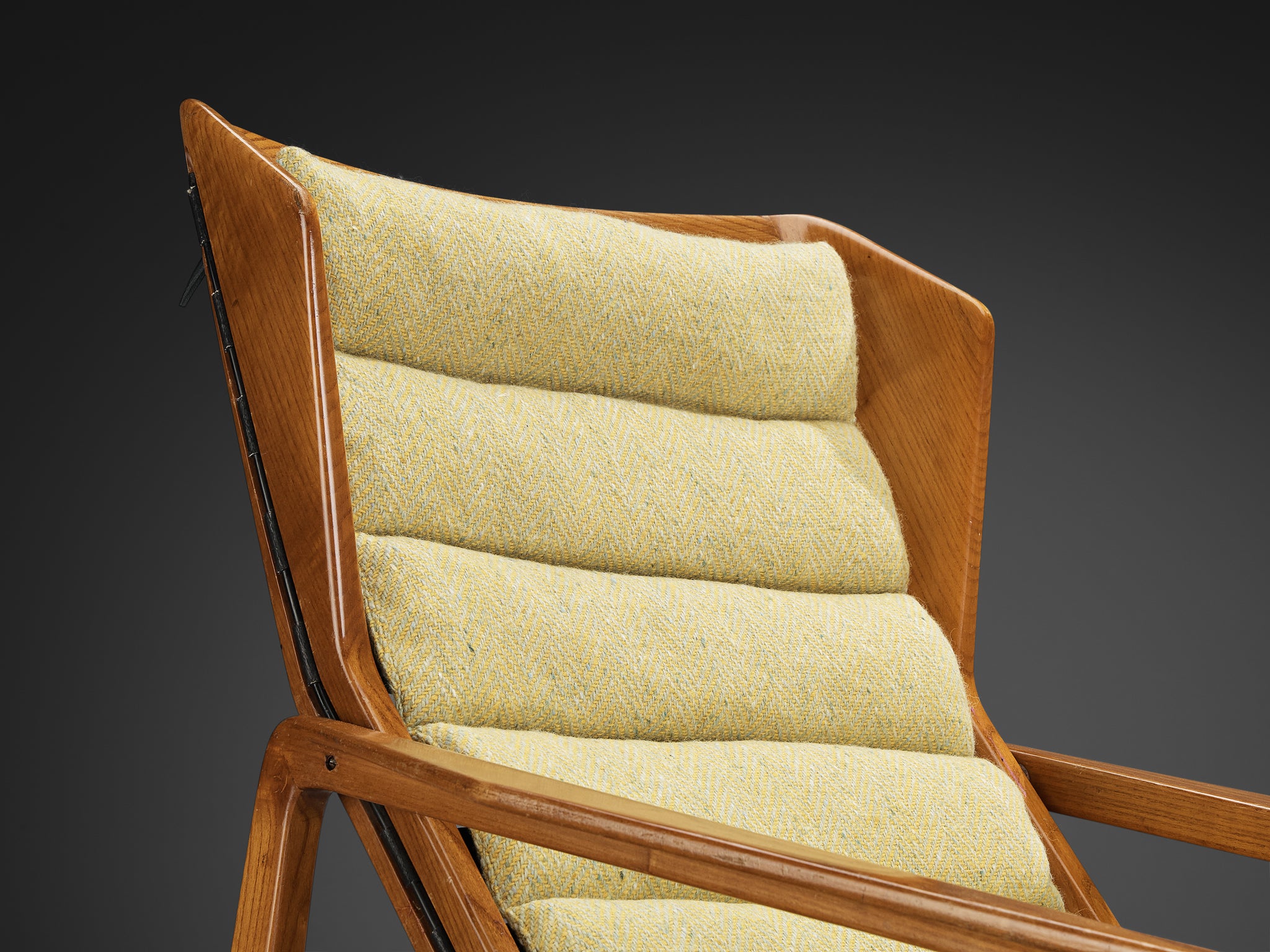 Gio Ponti for Figli di Amadeo Cassina "811" Lounge Chair in Chestnut Wood
