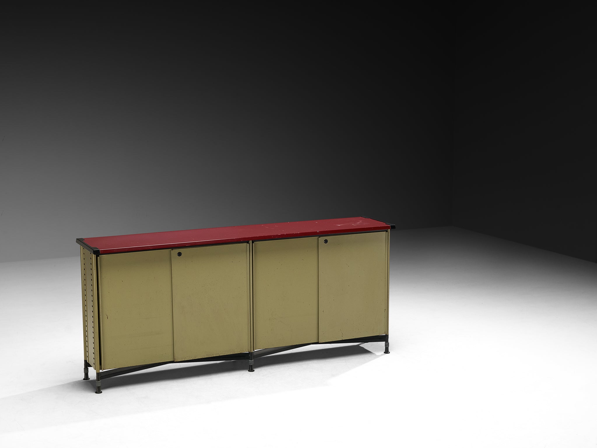 Studio BBPR for Olivetti ‘Spazio’ Sideboard in Green Coated Steel with Red Top Case pieces and storage cabinets Morentz
