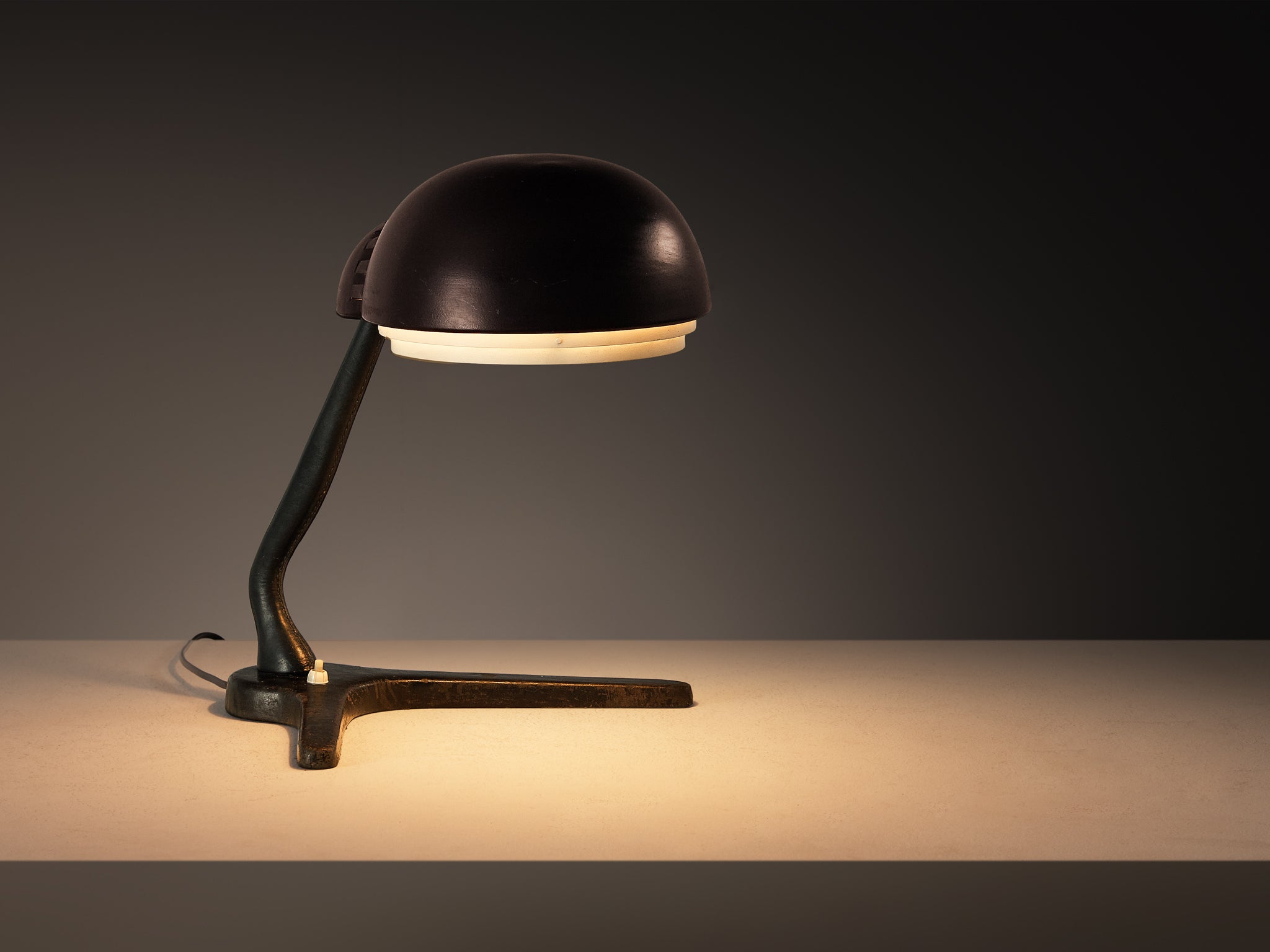 Alvar Aalto for Valaistustyö Ky ‘A704’ Table Lamp in Leather Lighting Morentz