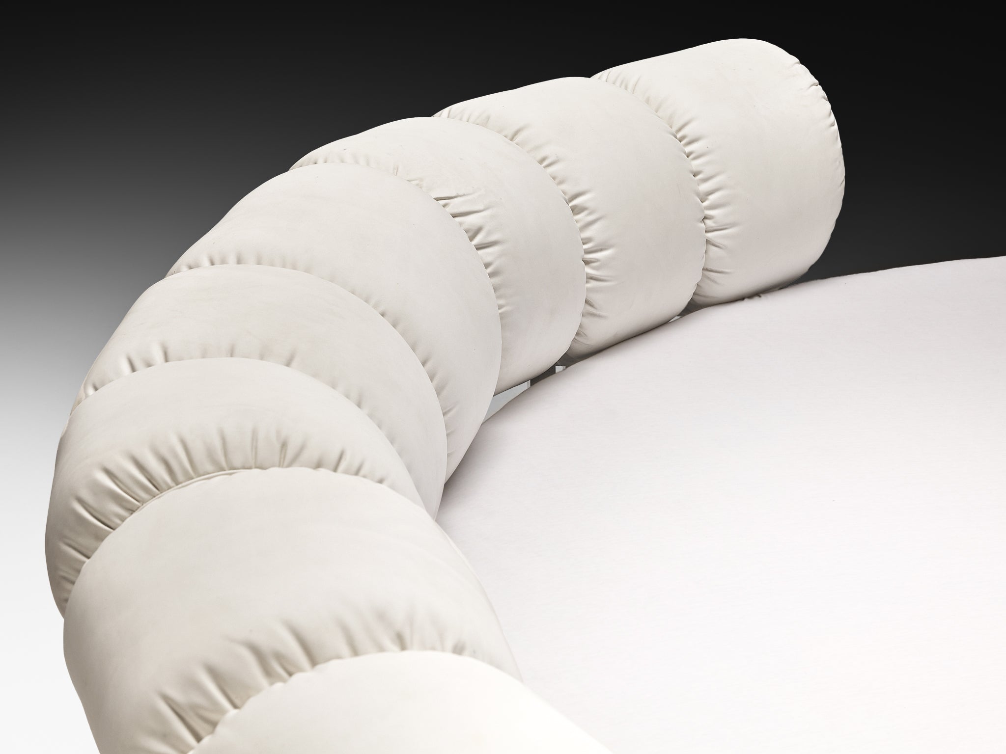 Luigi Massoni for Poltrona Frau 'Lullaby Due' Bed in White Leather