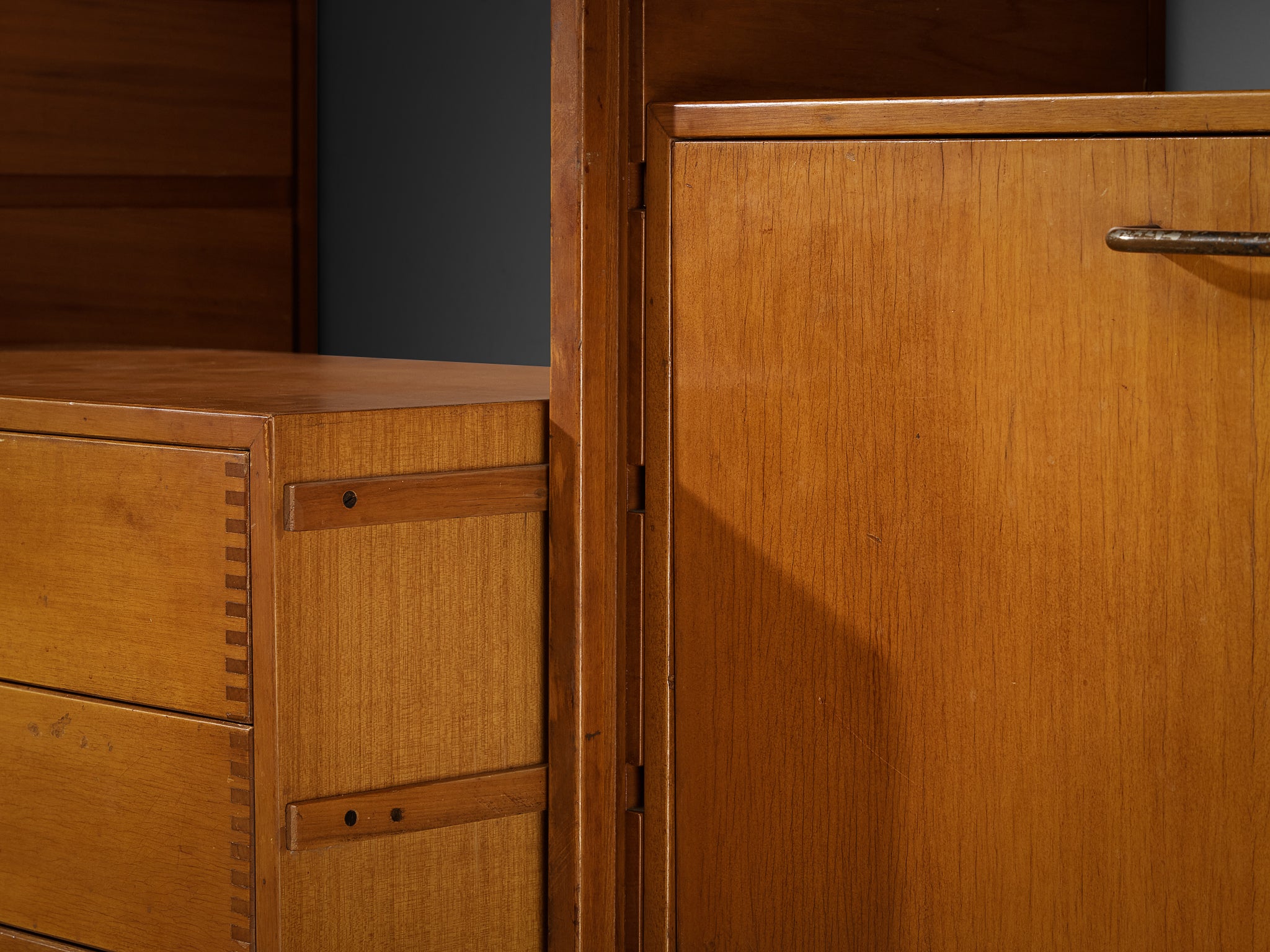 Gianfranco Frattini for Cantieri Carugati Large Library in Cherry Case pieces and storage cabinets Morentz