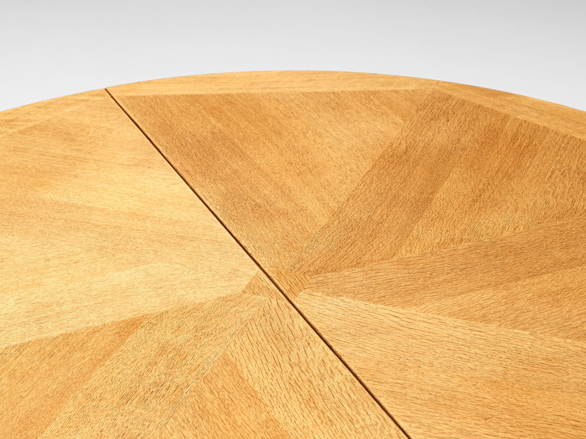 Guillerme & Chambron 'Victorine' Dining Table in Oak tables Morentz