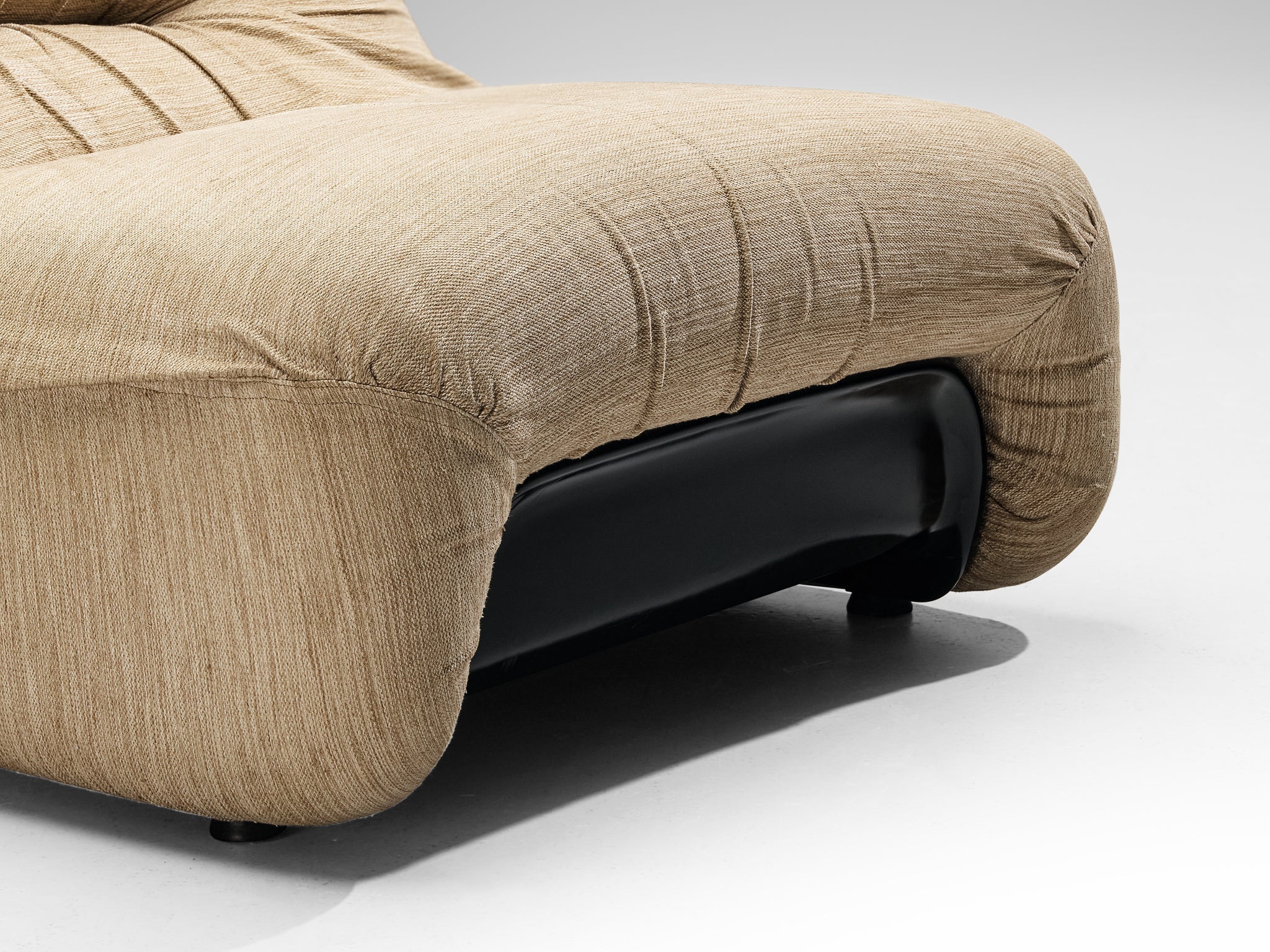 Diego Mattu for 1P Pair of 'Malù' Lounge Chairs in Beige Upholstery seating Morentz