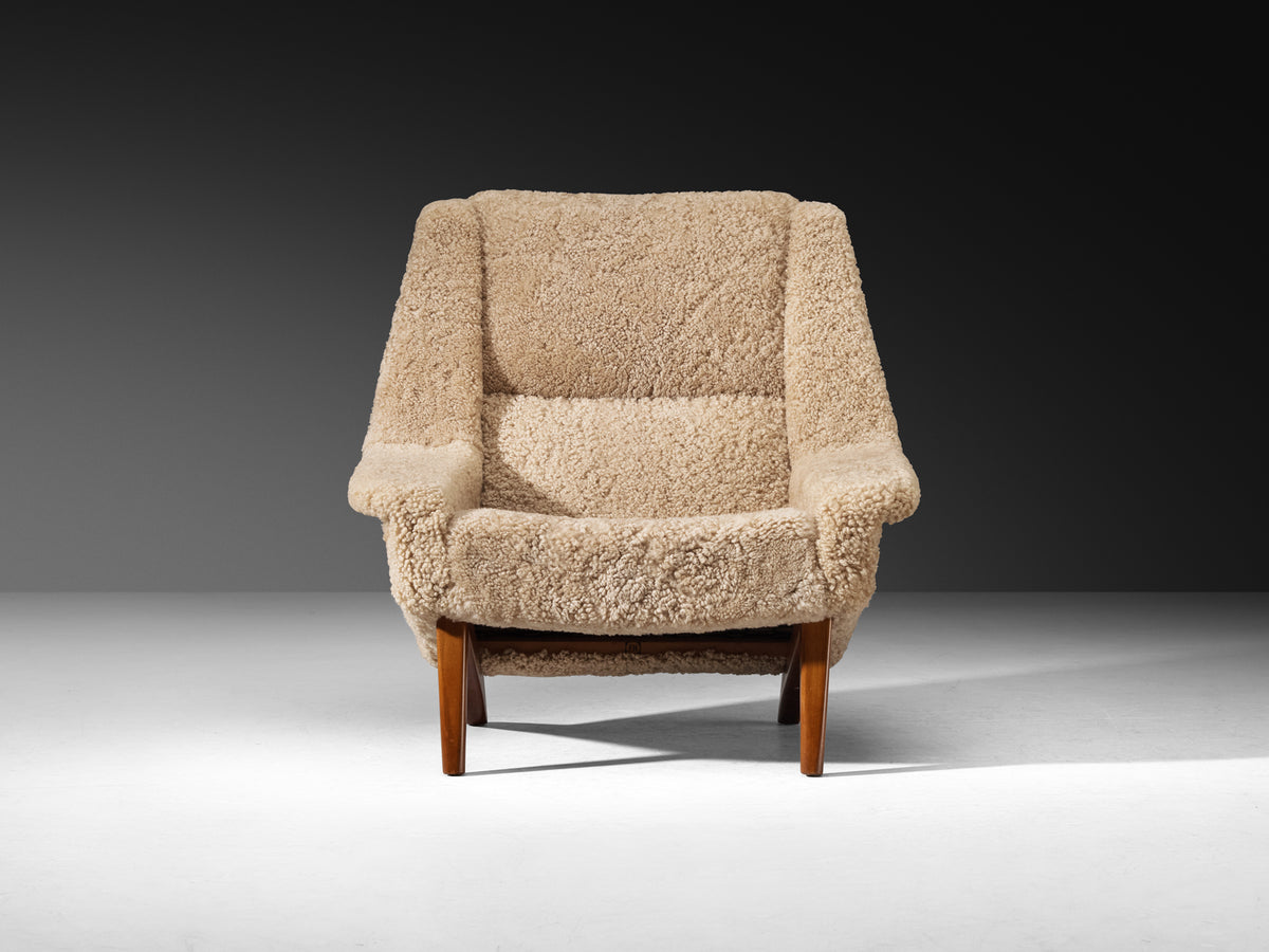 Folke Ohlsson for Fritz Hansen Lounge Chair in Sheepskin Seating Morentz