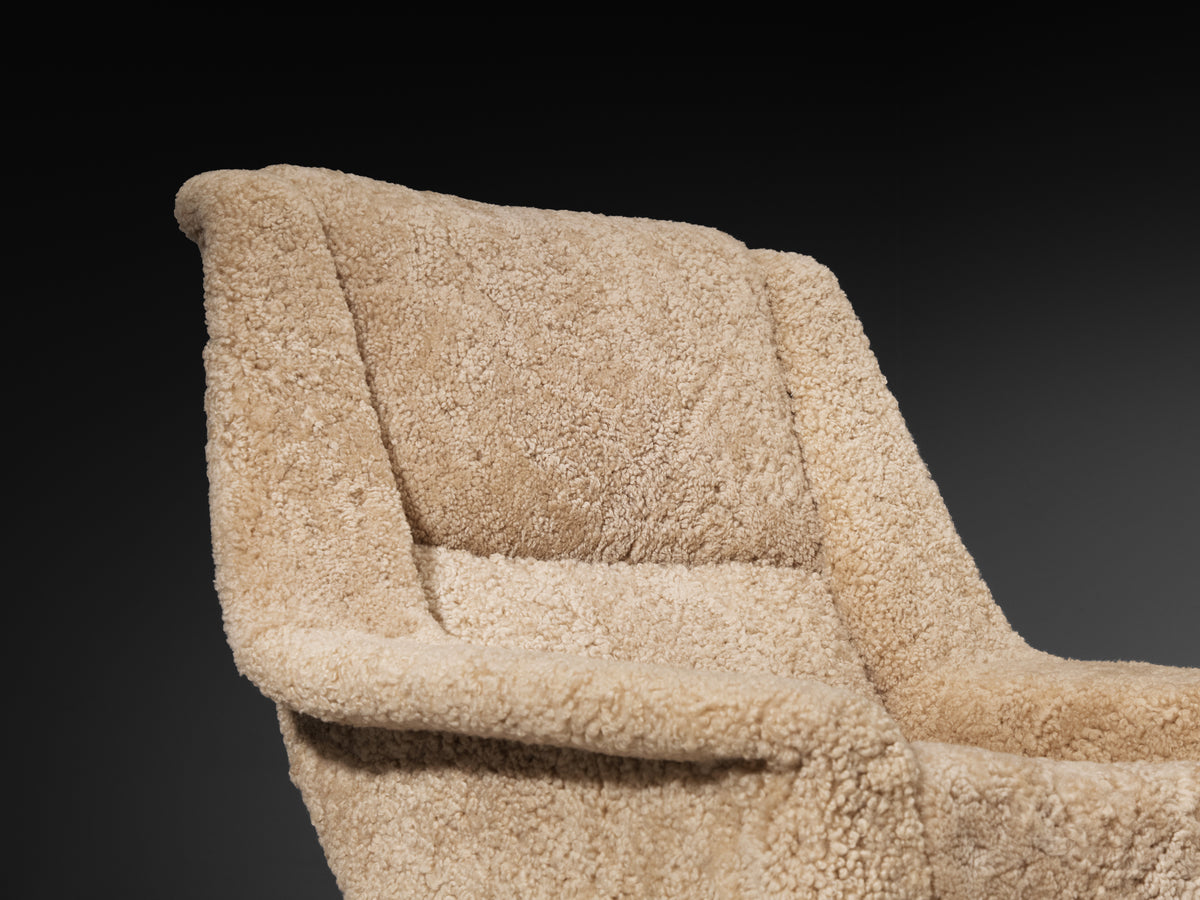 Folke Ohlsson for Fritz Hansen Lounge Chair in Sheepskin Seating Morentz