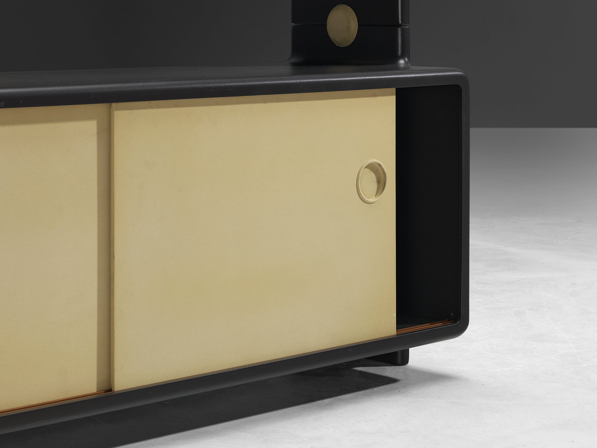 Ernest Igl for Wilhelm Werndl Shelving Cabinet in Black and Beige Fiberglass Case pieces and storage cabinets Morentz