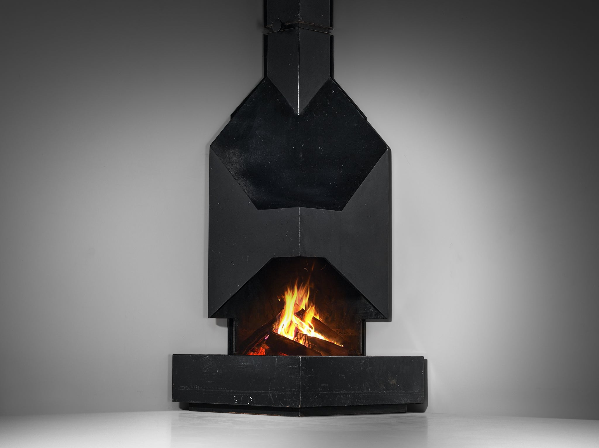MBM Arquitectes (Martorell, Bohigas, Mackay) Fireplace in Iron Building and Garden Elements Morentz