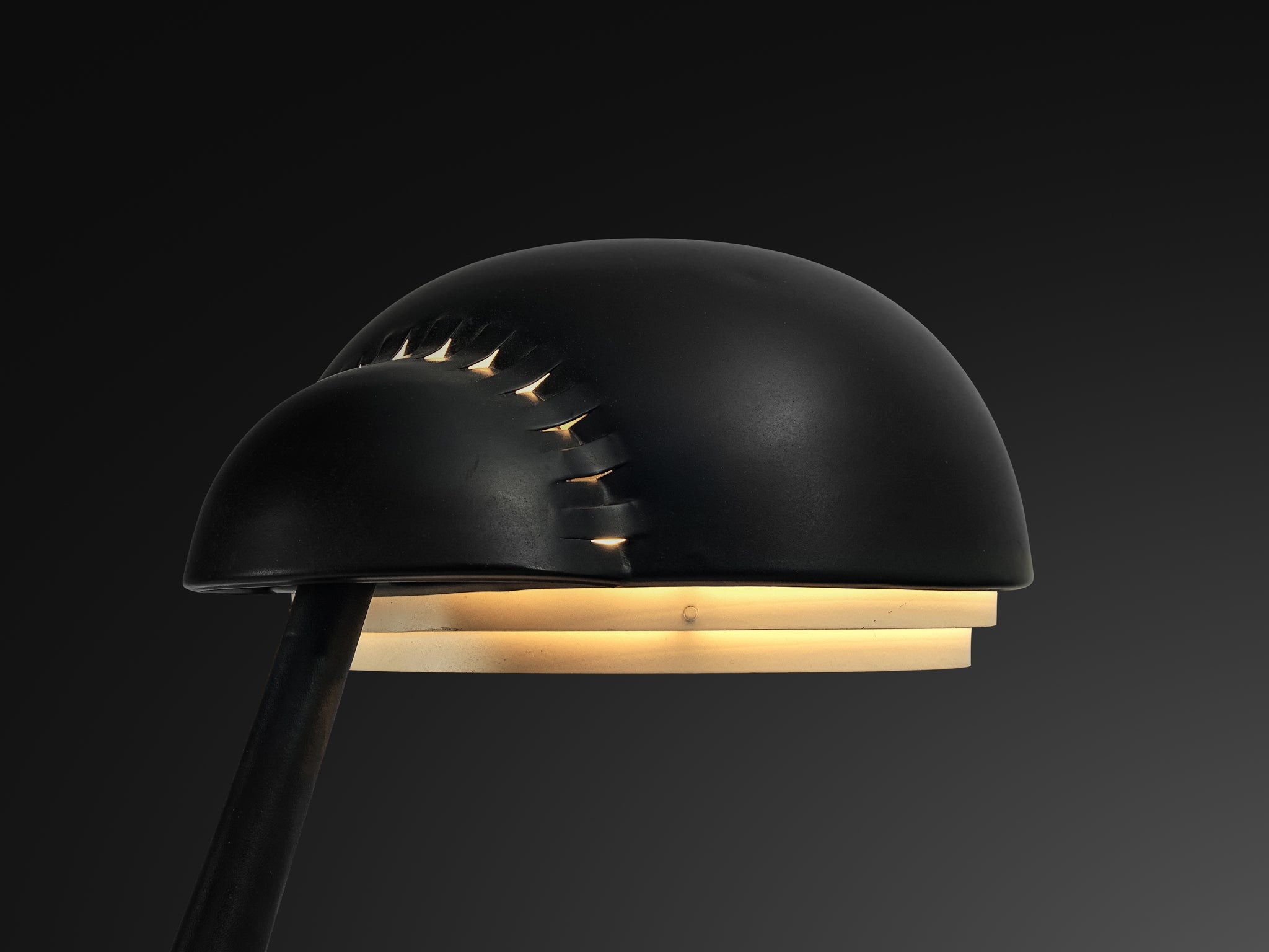 Alvar Aalto for Valaistustyö Ky ‘A704’ Table Lamp in Leather