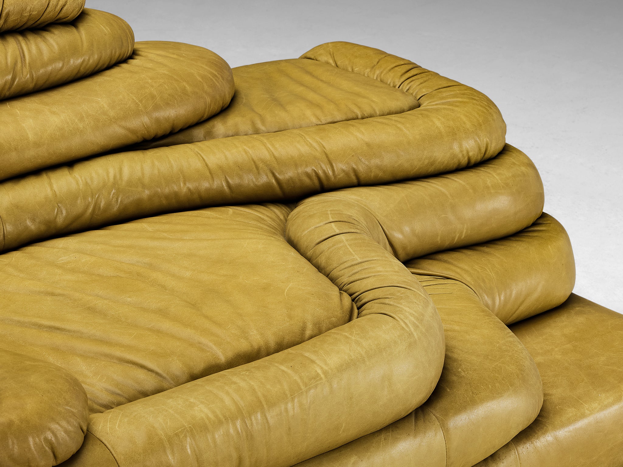 Ubald Klug for De Sede 'Terrazza' Landscape in Olive Green Leather Seating Morentz