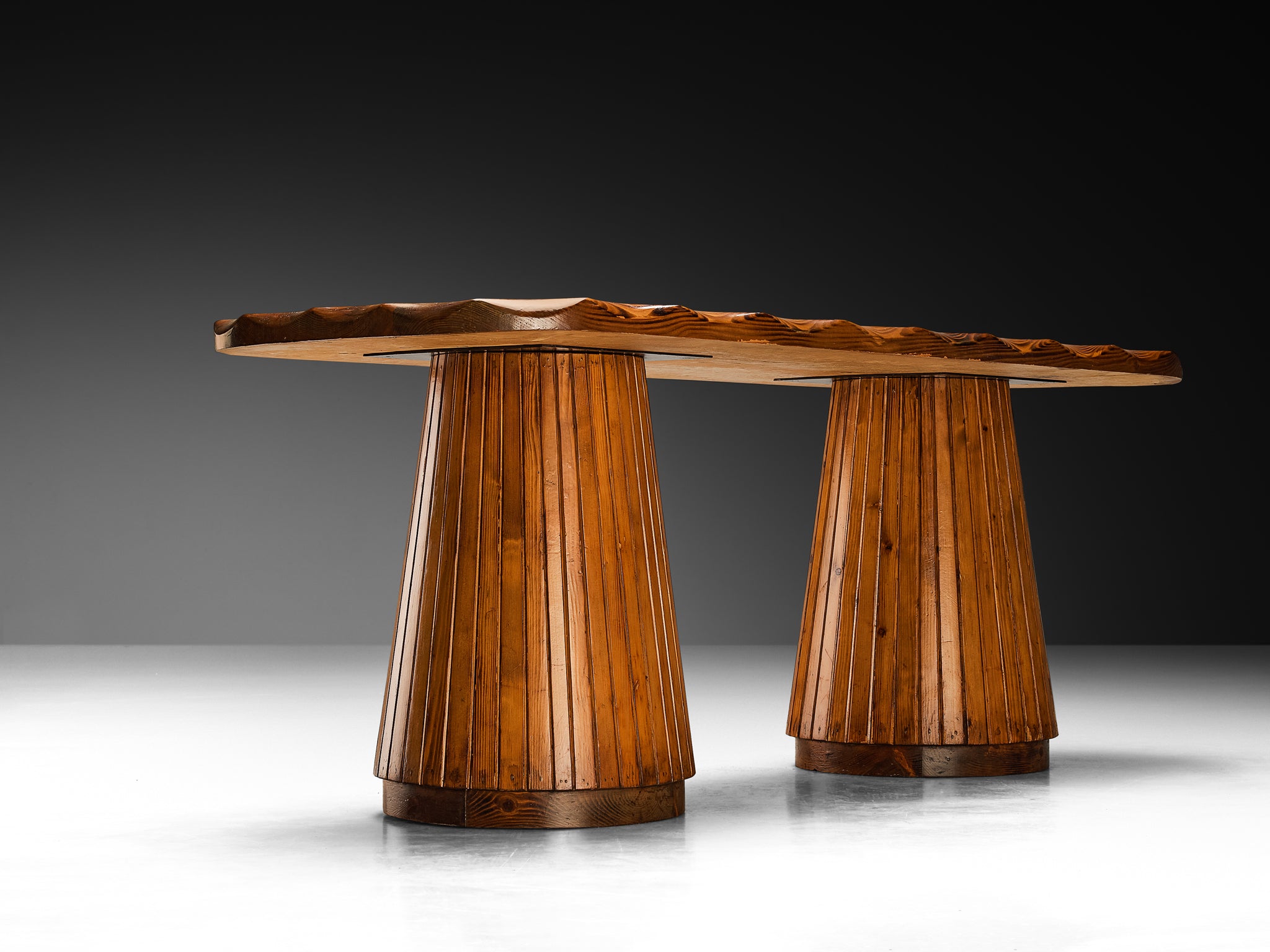 Italian Naturalistic Dining Table in Pine Tables Morentz