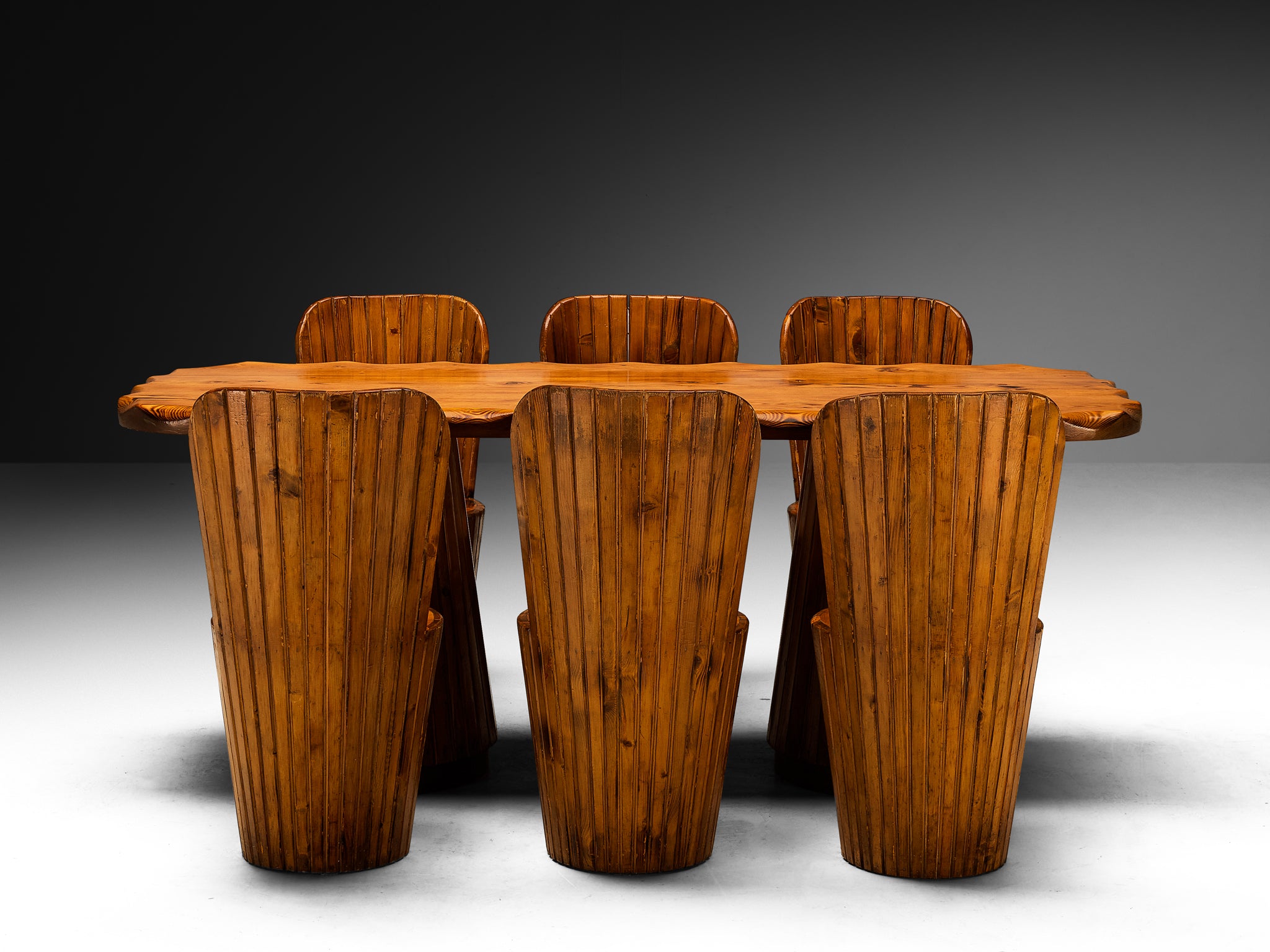 Italian Naturalistic Dining Set With Six Chairs and Table in Pine Tables Morentz