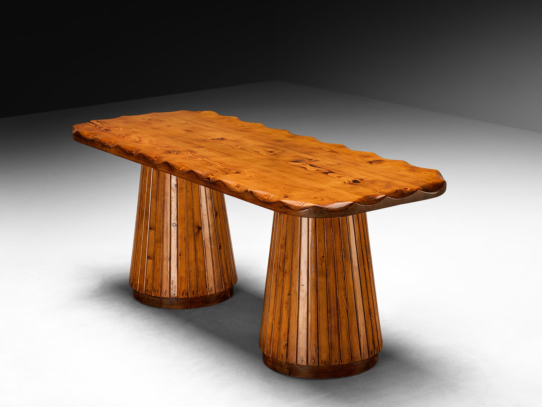 Italian Naturalistic Dining Table in Pine Tables Morentz