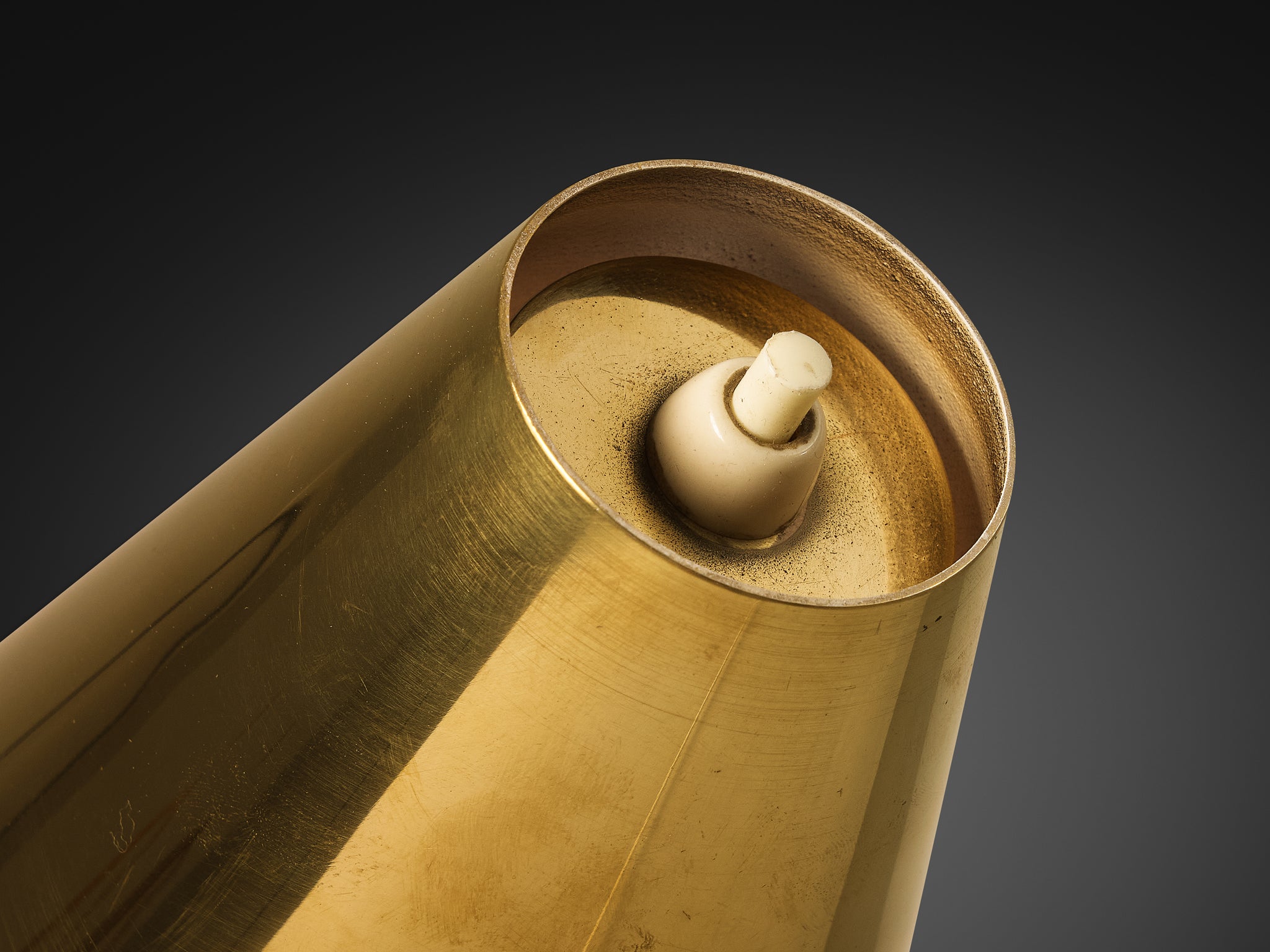 Paavo Tynell for Taito Oy '9225' Table Lamp in Brass and Leather Lighting Morentz