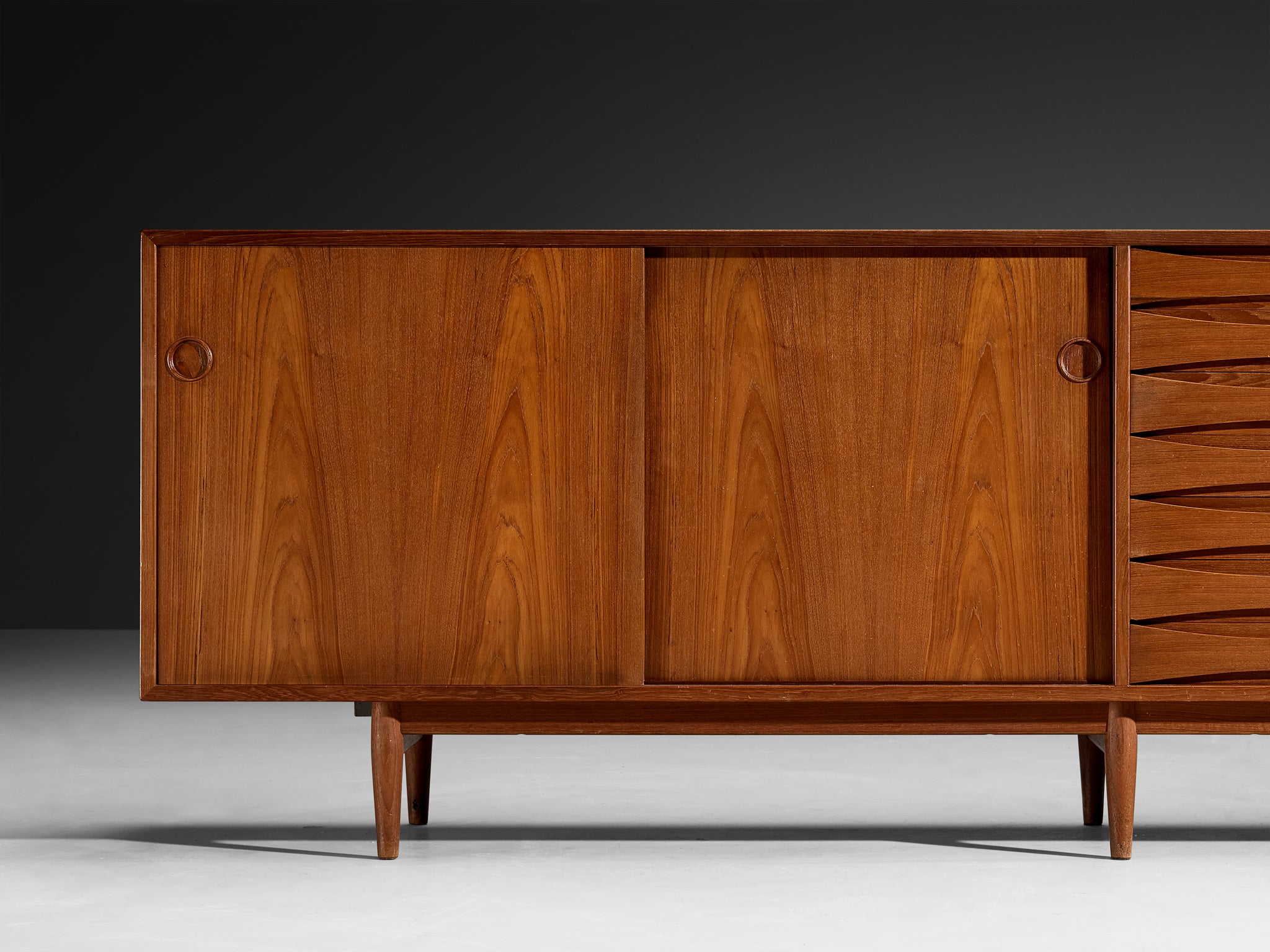 Arne Vodder Sideboard in Teak with Reversible Doors Case pieces and storage cabinets Morentz
