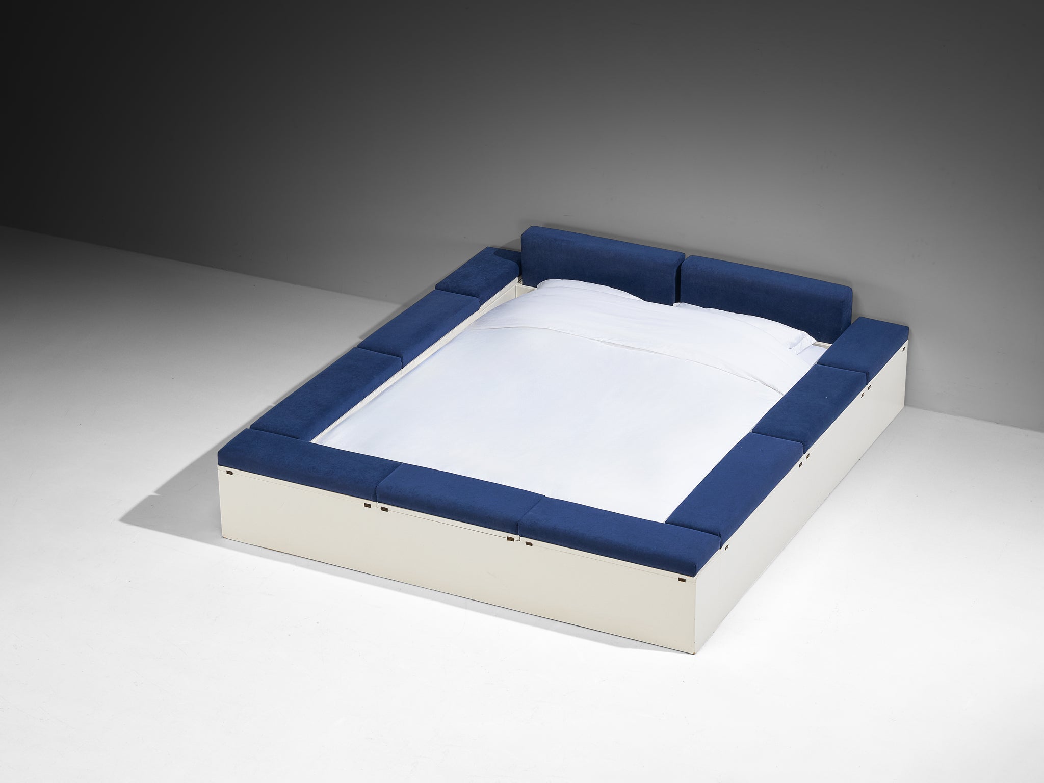 Vittorio Rossi and Luciano Bertoncini for Cjfra 'Zattera' Bed More Furniture and Collectibles Morentz