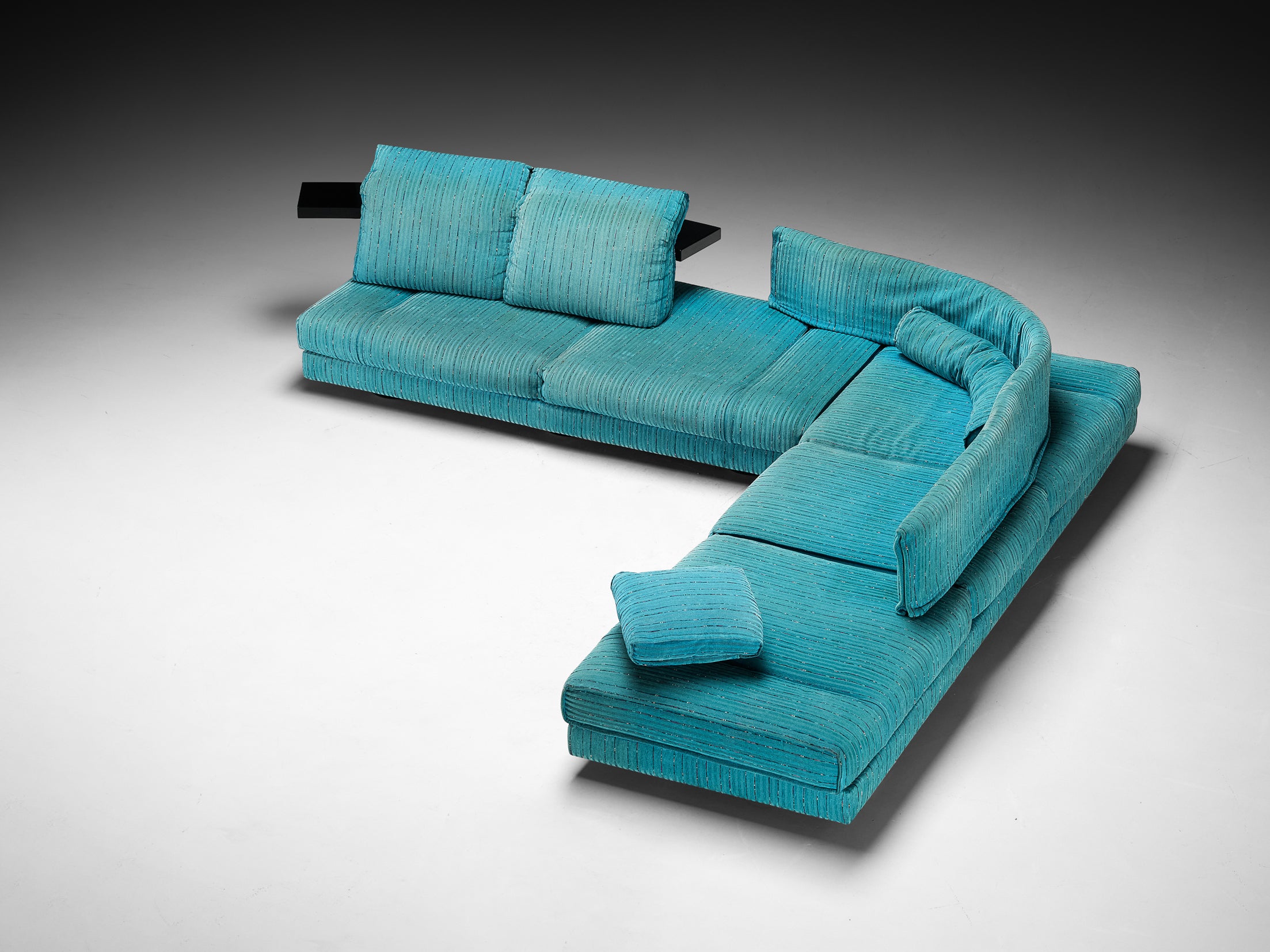 Mauro Lipparini for Saporiti 'Avedon' Curved Sofa in Turquoise Upholstery Seating Morentz