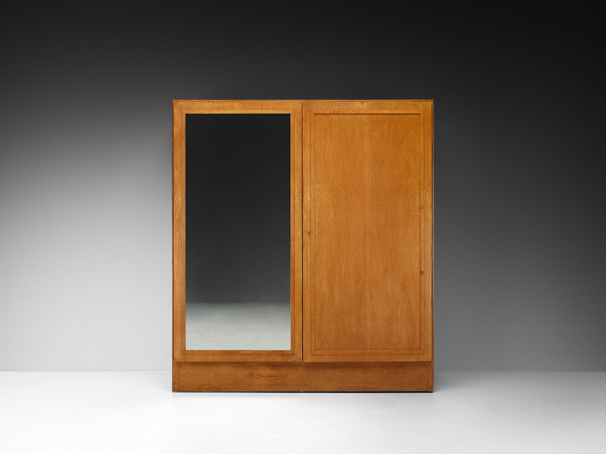 Rare Studio B.B.P.R. Wardrobe in Maple and Mirrored Glass ca. 1933 Case pieces and storage cabinets Morentz