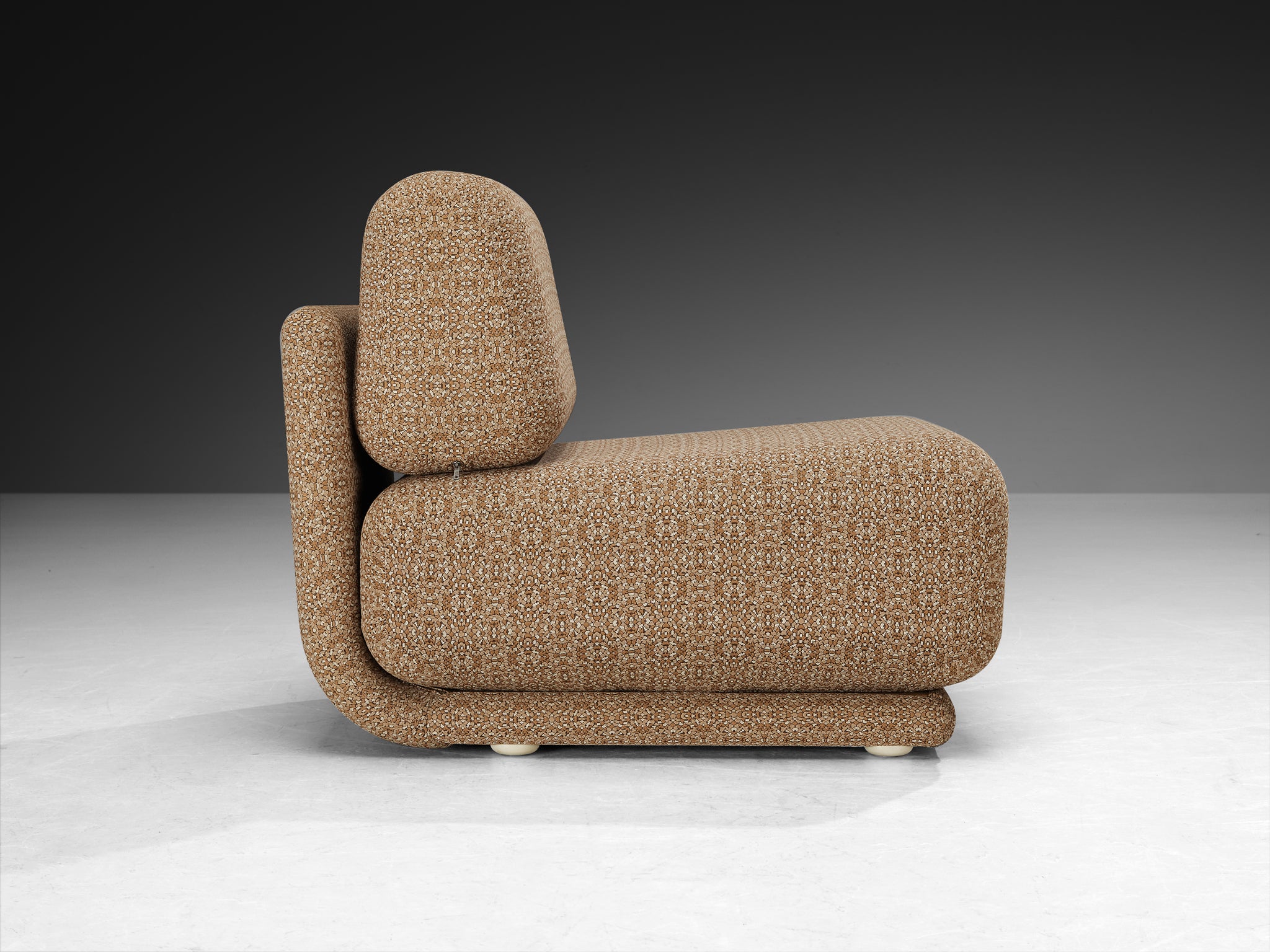 1970s Post-Modern Lounge Chair in Beige Patterned Fabric Seating Morentz