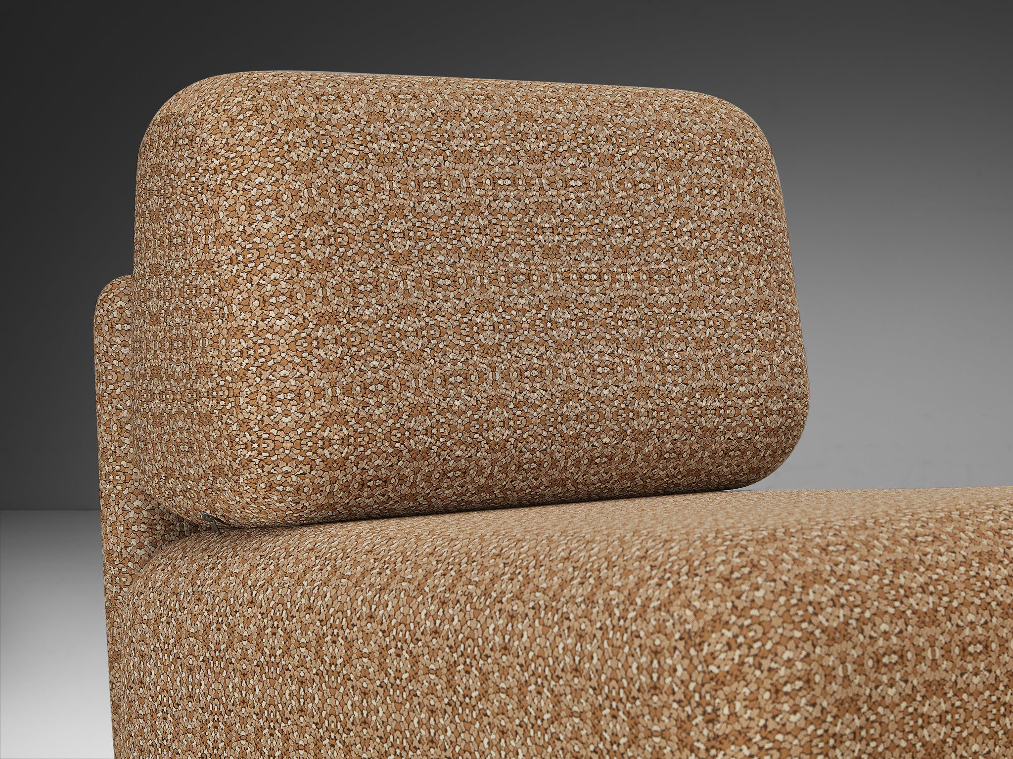 1970s Post-Modern Lounge Chair in Beige Patterned Fabric Seating Morentz