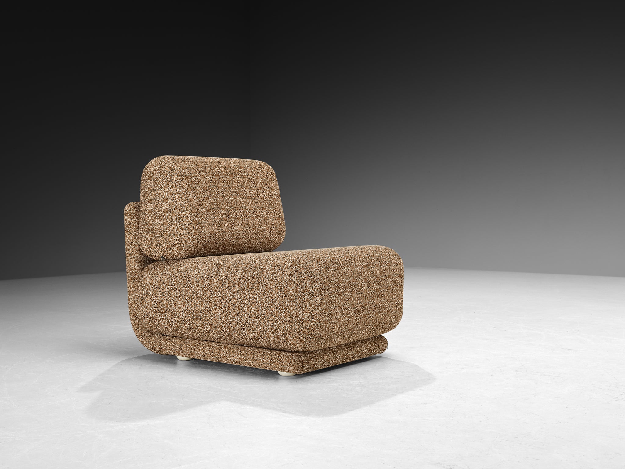 1970s Post-Modern Lounge Chair in Beige Patterned Fabric Seating Morentz