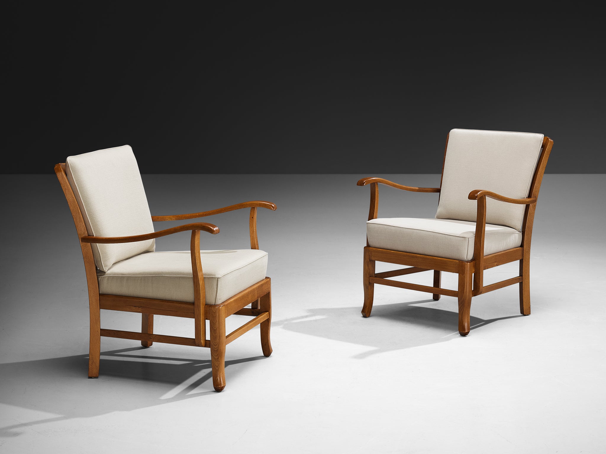 Armchairs in Solid Wood and Neutral Cushions Seating Morentz