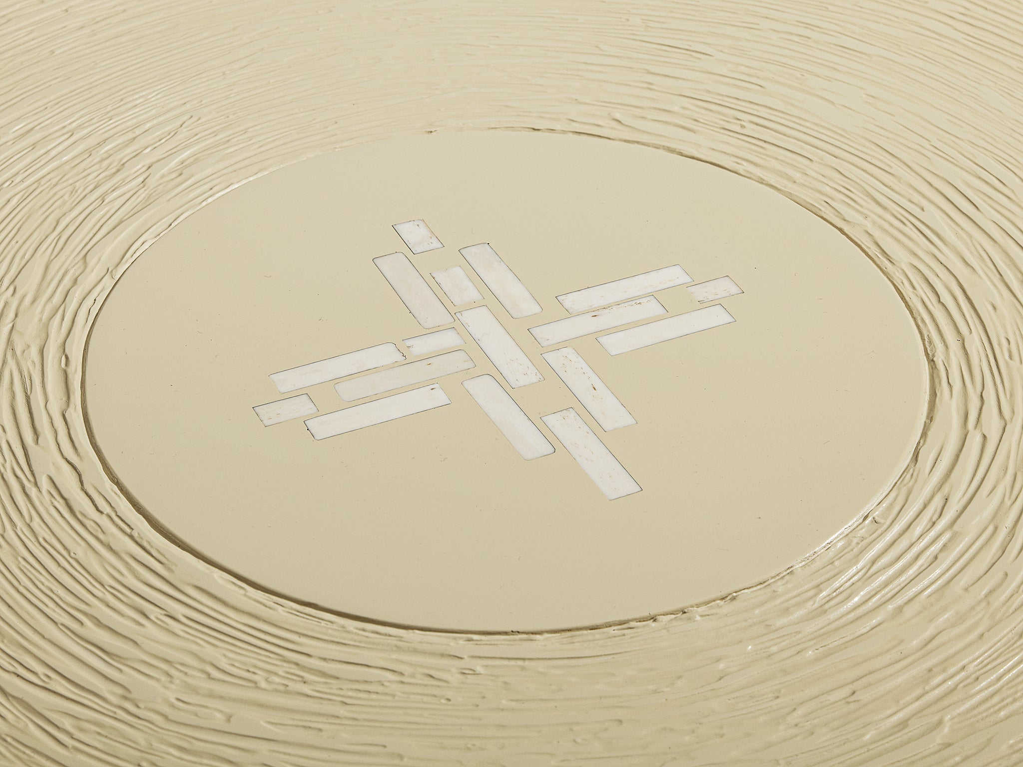 Jean Claude Dresse Dining or Center Table in Off-White Resin Tables Morentz