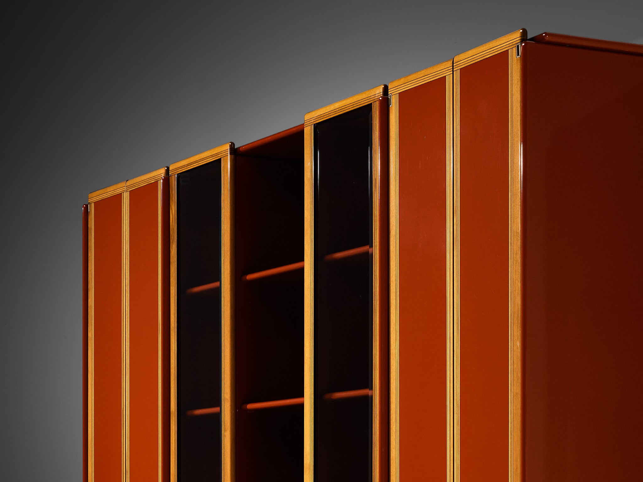 Afra & Tobia Scarpa for Maxalto Large 'Artona' Vitrine or Sideboard in Red Case pieces and storage cabinets Morentz