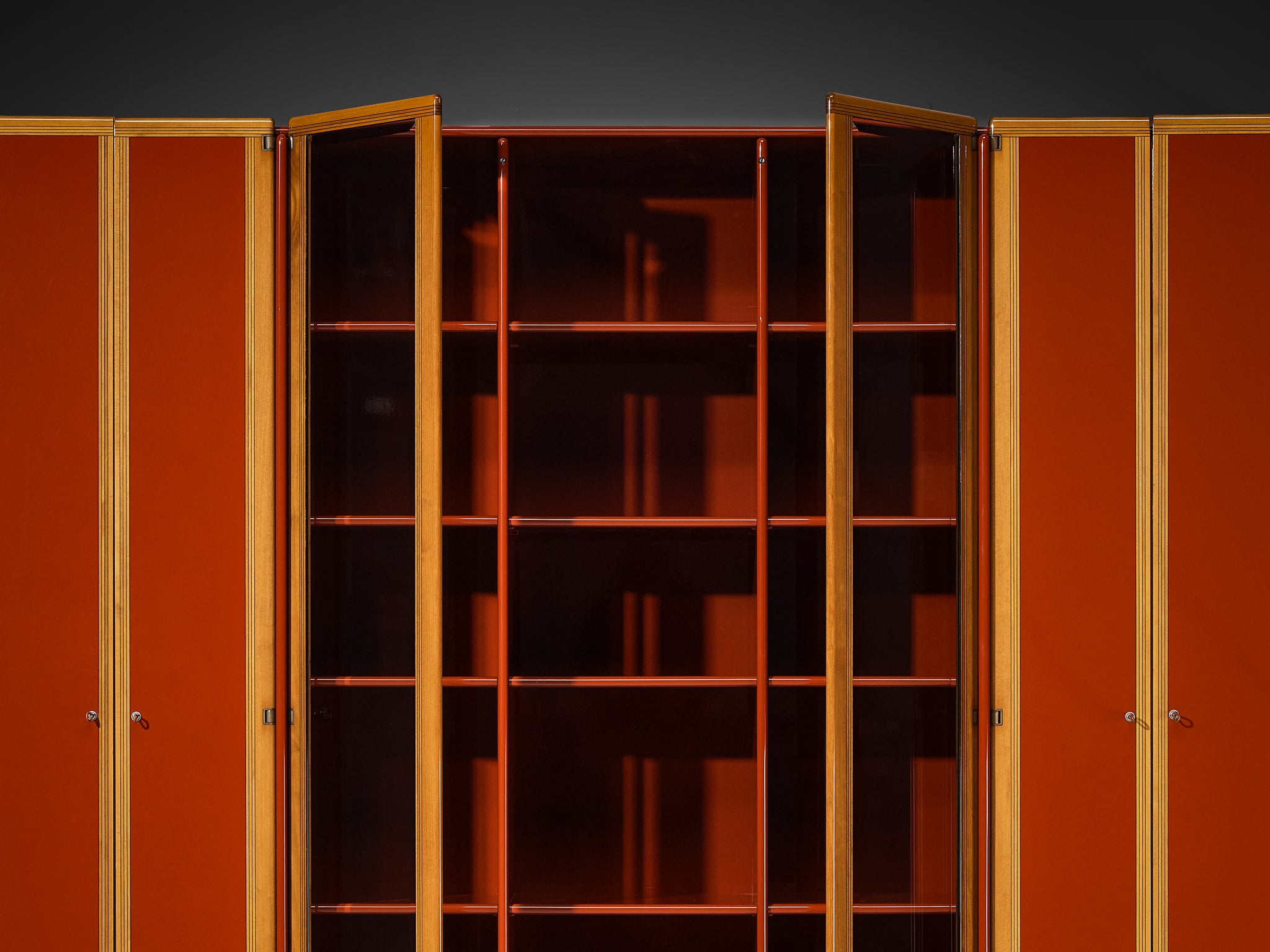 Afra & Tobia Scarpa for Maxalto Large 'Artona' Vitrine or Sideboard in Red Case pieces and storage cabinets Morentz