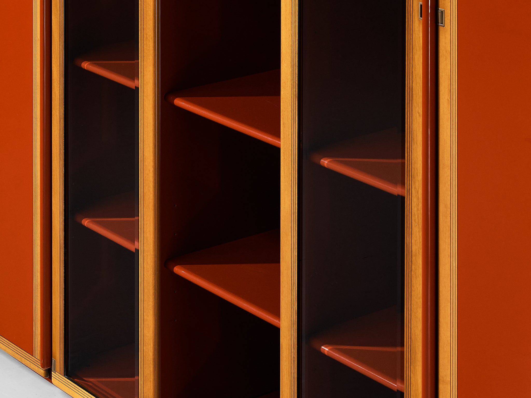 Afra & Tobia Scarpa for Maxalto Large 'Artona' Vitrine or Sideboard in Red Case pieces and storage cabinets Morentz