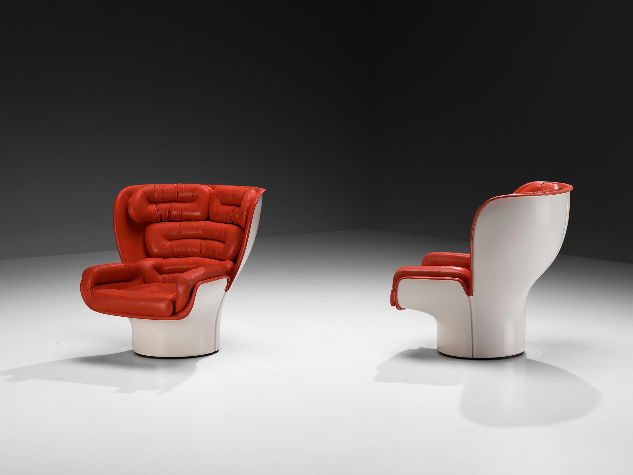 ジョエ コロンボ ユニバーサルチェア　希少レッド Joe Colombo for Comfort 'Elda' Lounge Chairs in Red Leather and Fiberg
