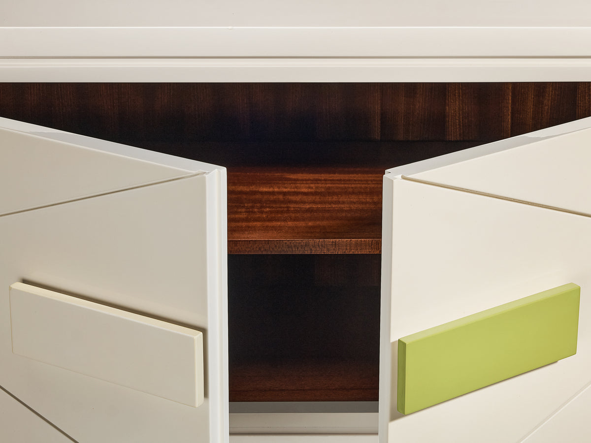 Rare Emiel Veranneman Cabinet in Off-White and Green Lacquered Wood Case pieces and storage cabinets Morentz