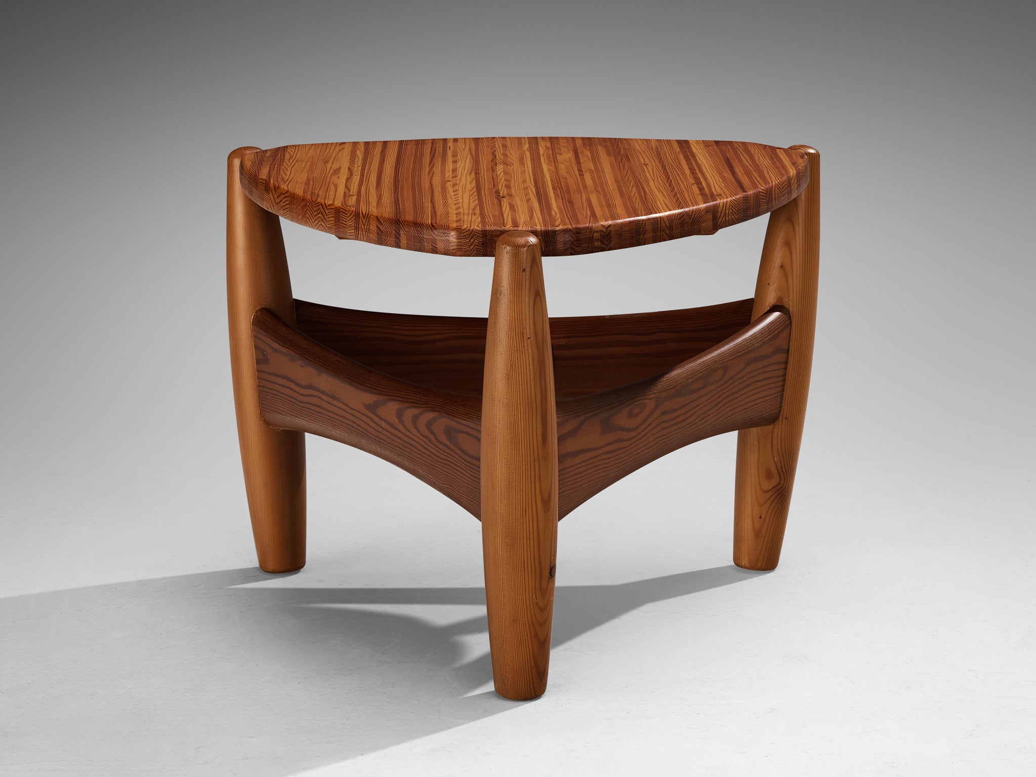 Rare Sergio Rodrigues for ISA Bergamo 'Sheriff' Side Table in Solid Pine Tables Morentz