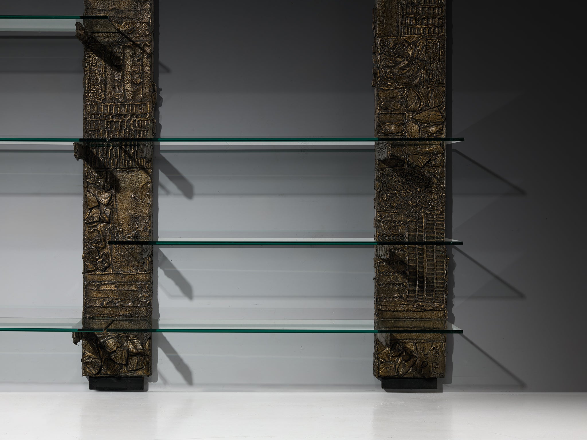 Paul Evans for Directional 'PE 68' Wall Unit in Bronzed Resin and Glass Case pieces and storage cabinets Morentz