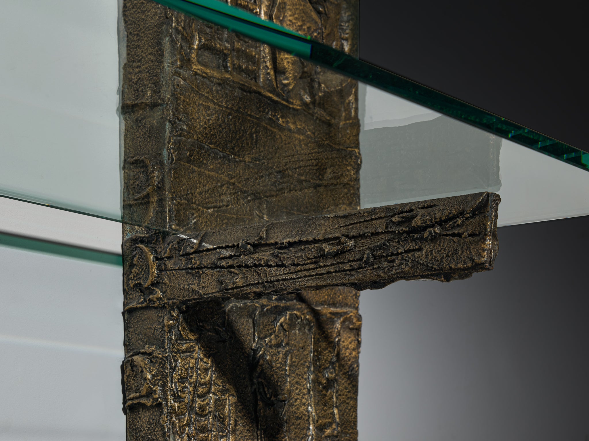 Paul Evans for Directional 'PE 68' Wall Unit in Bronzed Resin and Glass Case pieces and storage cabinets Morentz