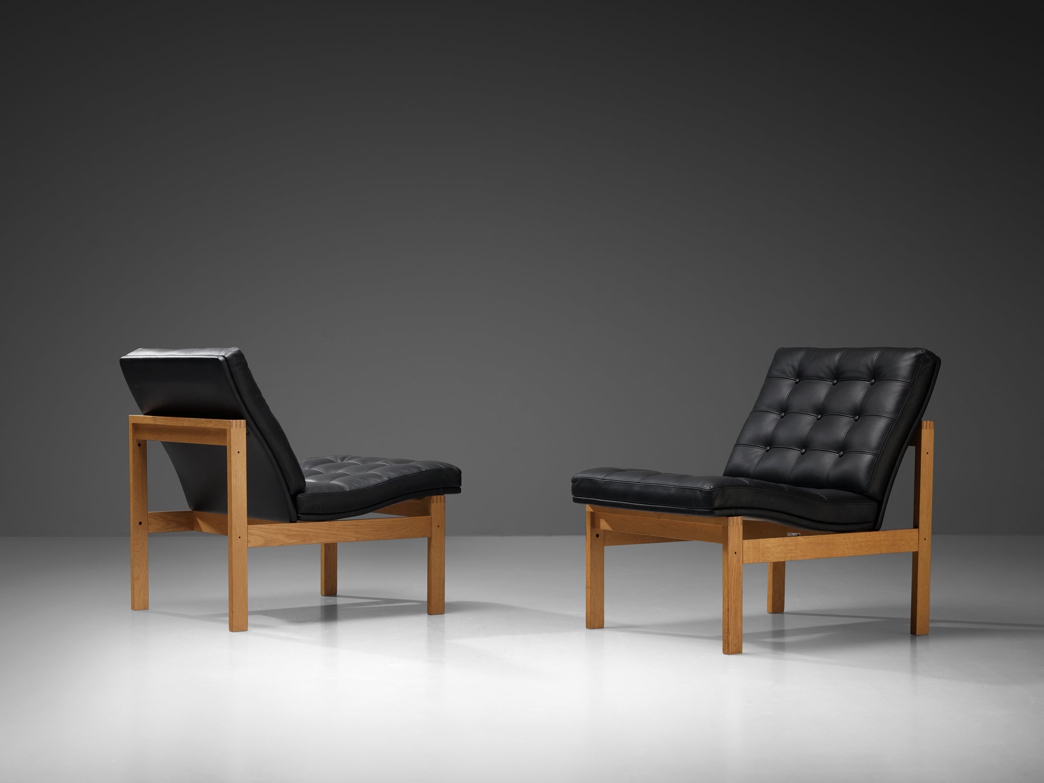 Torben Lind & Ole Gjerløv-Knudsen Pair of Easy Chairs Oak and Leather