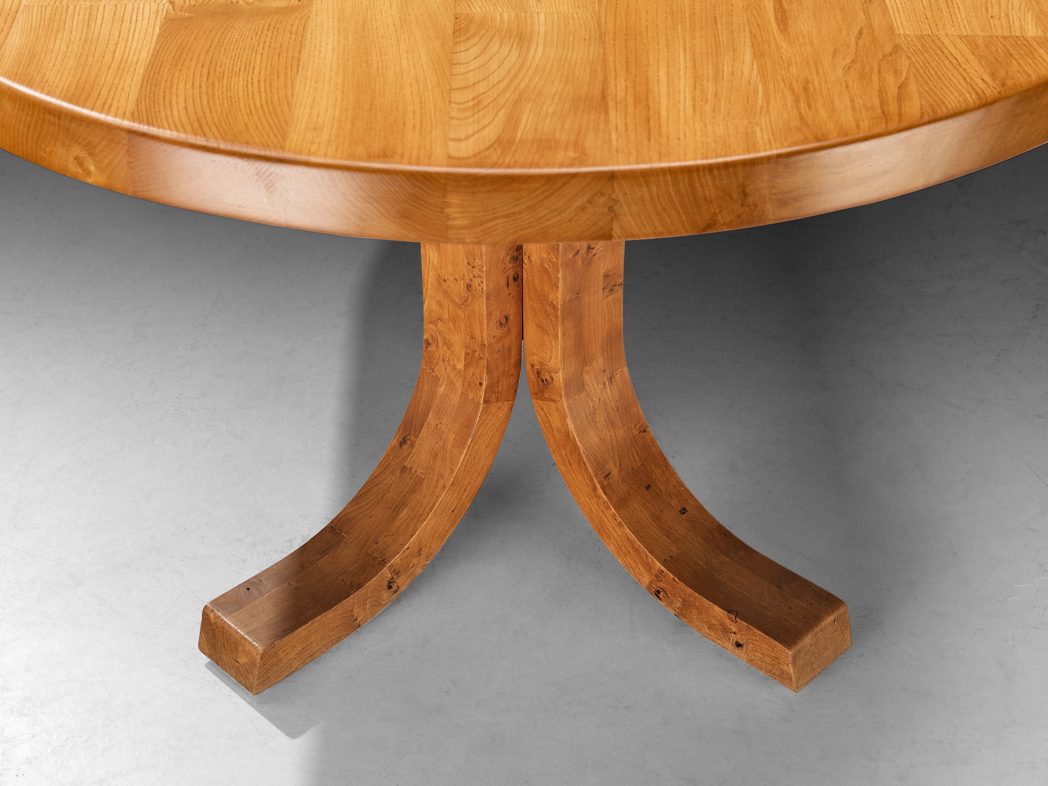 Atelier C. Demoyen Dining Table Tables Morentz
