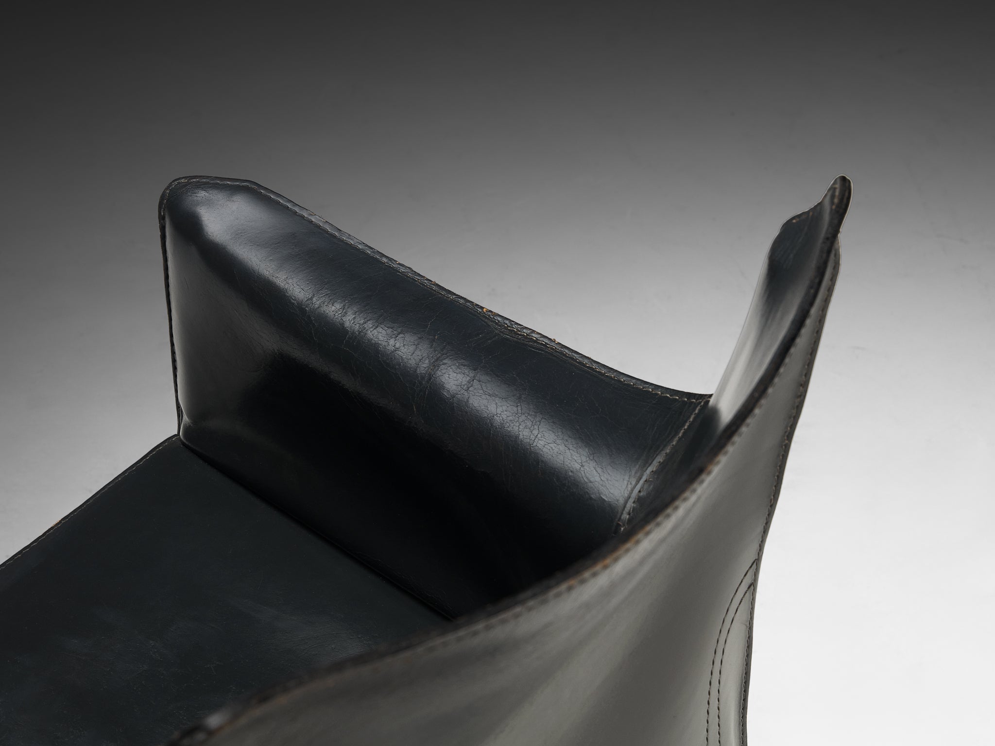 Mario Bellini for Cassina 'CAB 413' Dining Chair in Dark Grey Leather Seating Morentz