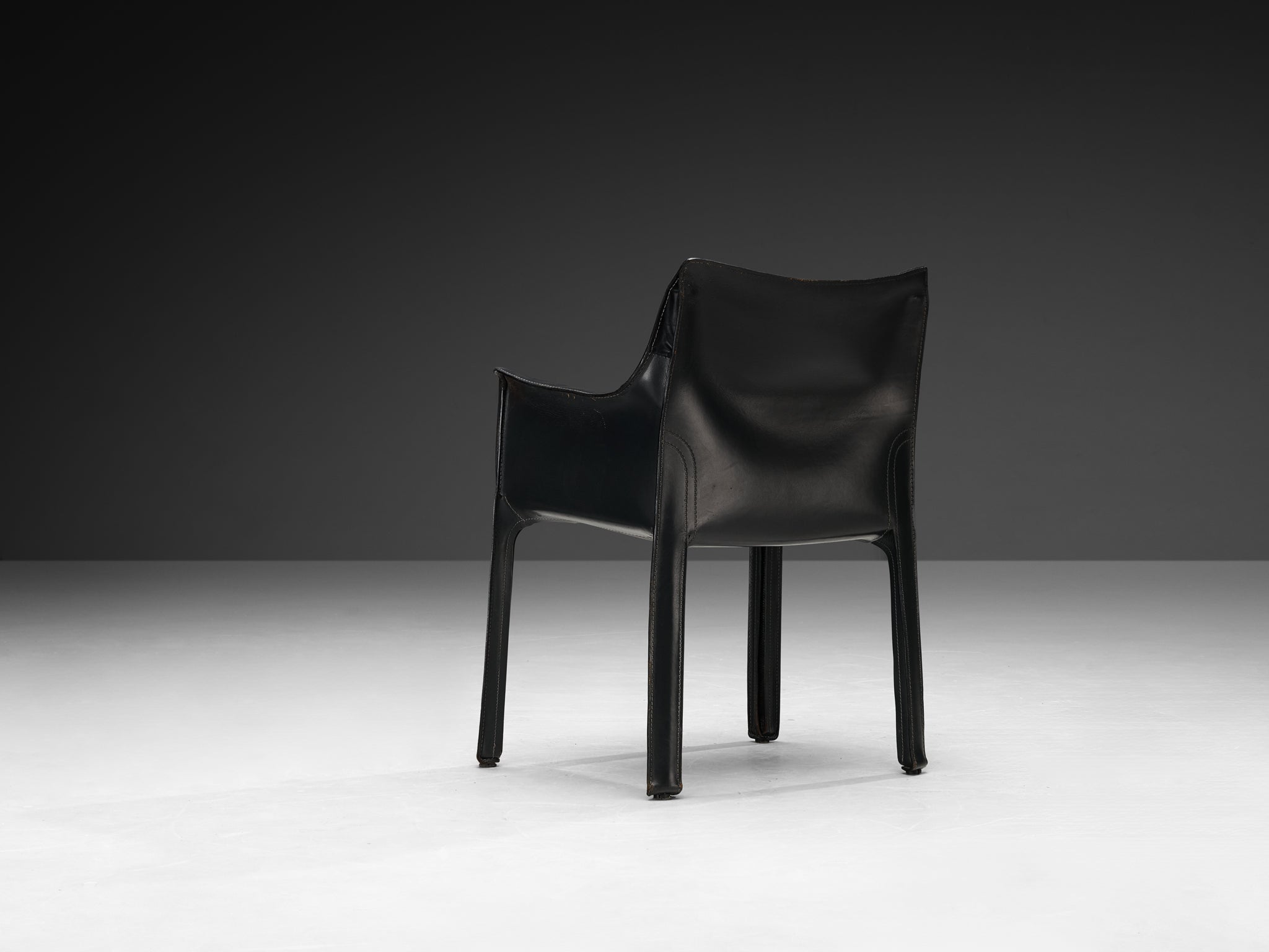 Mario Bellini for Cassina 'CAB 413' Dining Chair in Dark Grey Leather Seating Morentz