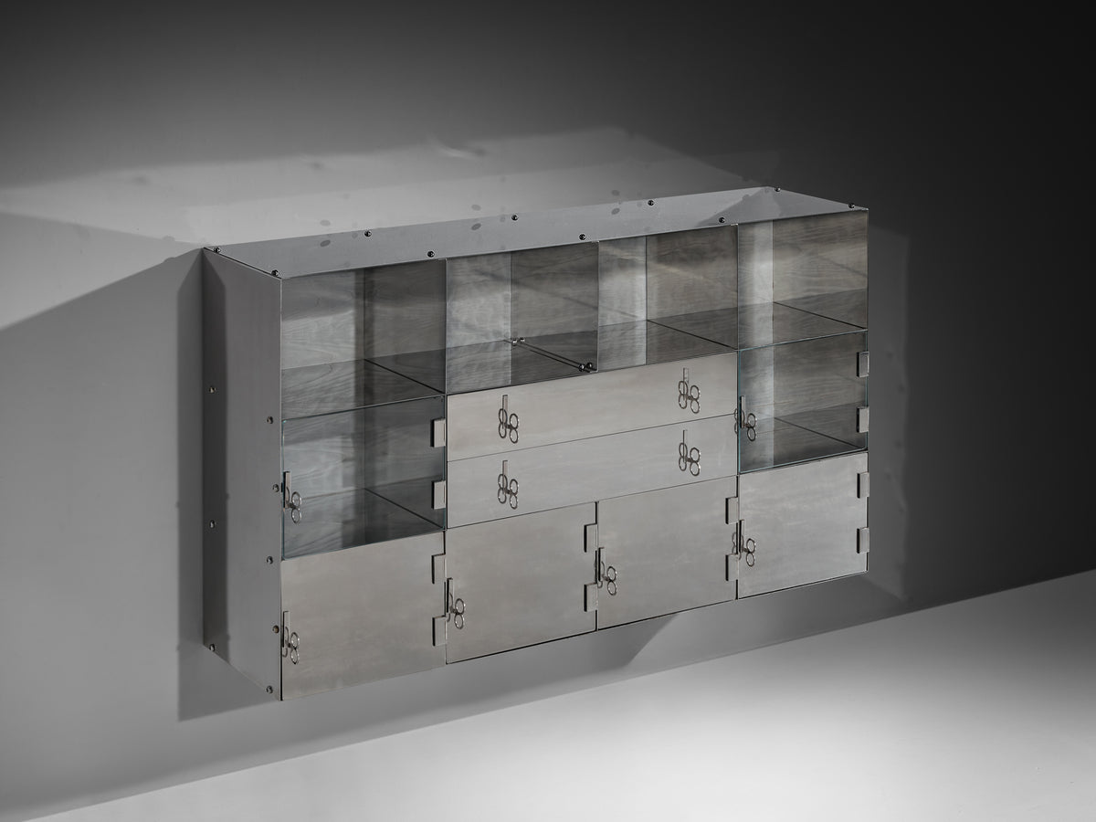 Vittorio Introini for Saporiti Mirrored Sideboard Polished Aluminum Glass Case pieces and storage cabinets Morentz