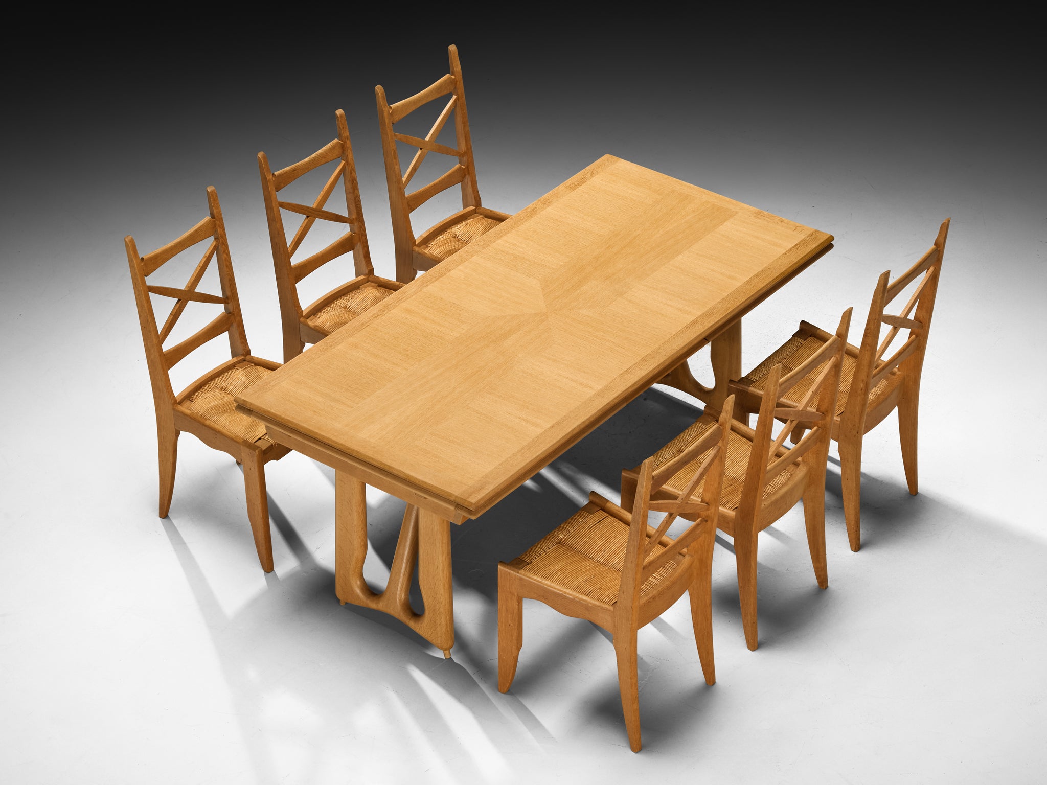 Guillerme & Chambron Dining Set with 'L'Italienne' Table and Chairs Seating Morentz