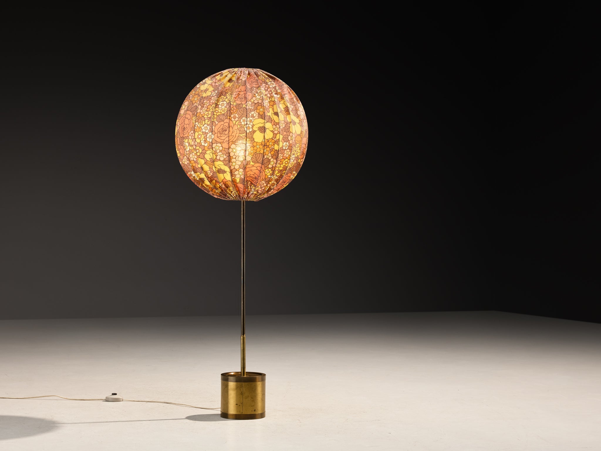 Hans-Agne Jakobsson 'Balloon' Floor Lamp in Brass