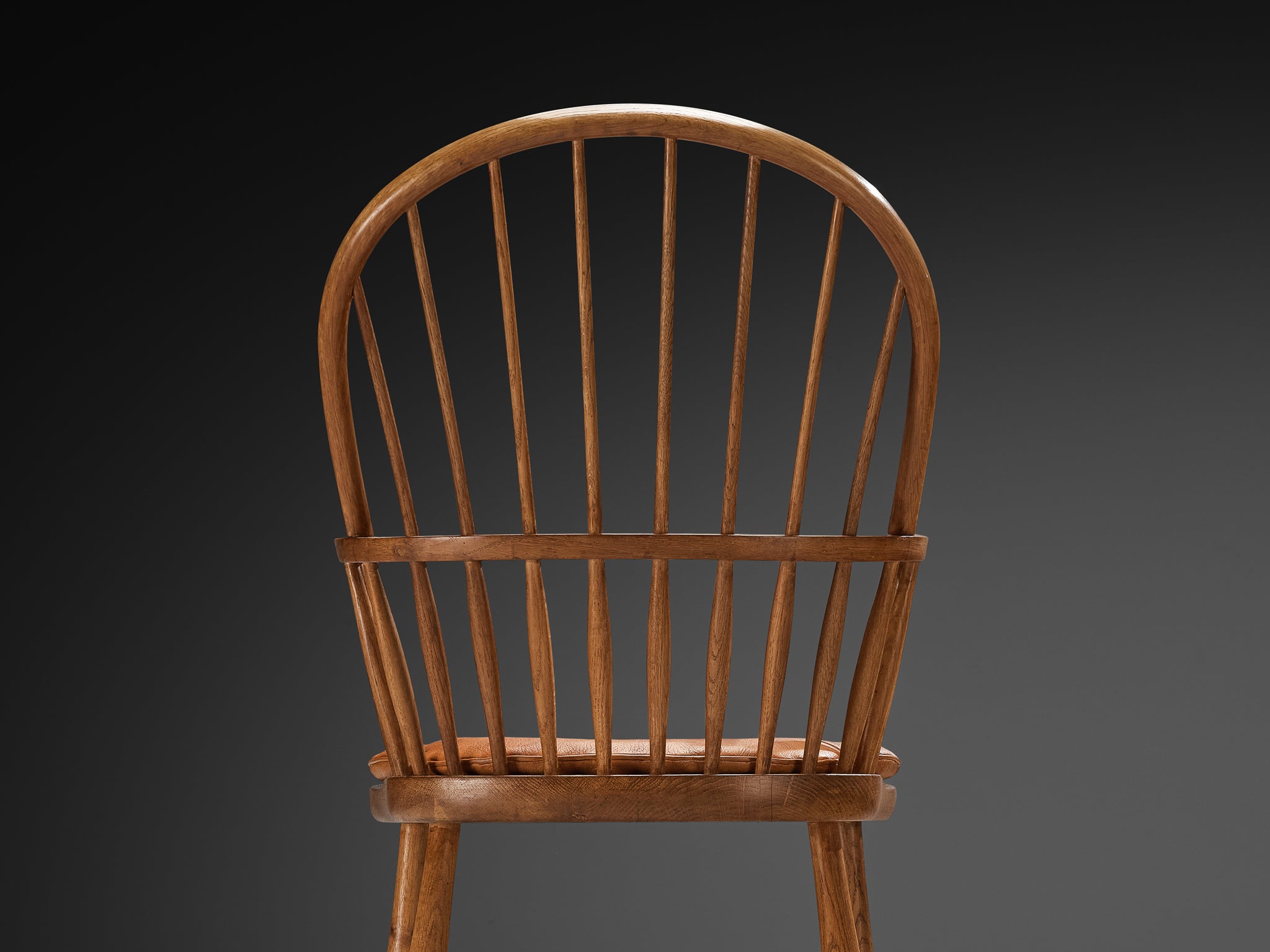 Frits Henningsen for Carl Hansen & Søn Windsor Chair in Oak and Leather Seating Morentz