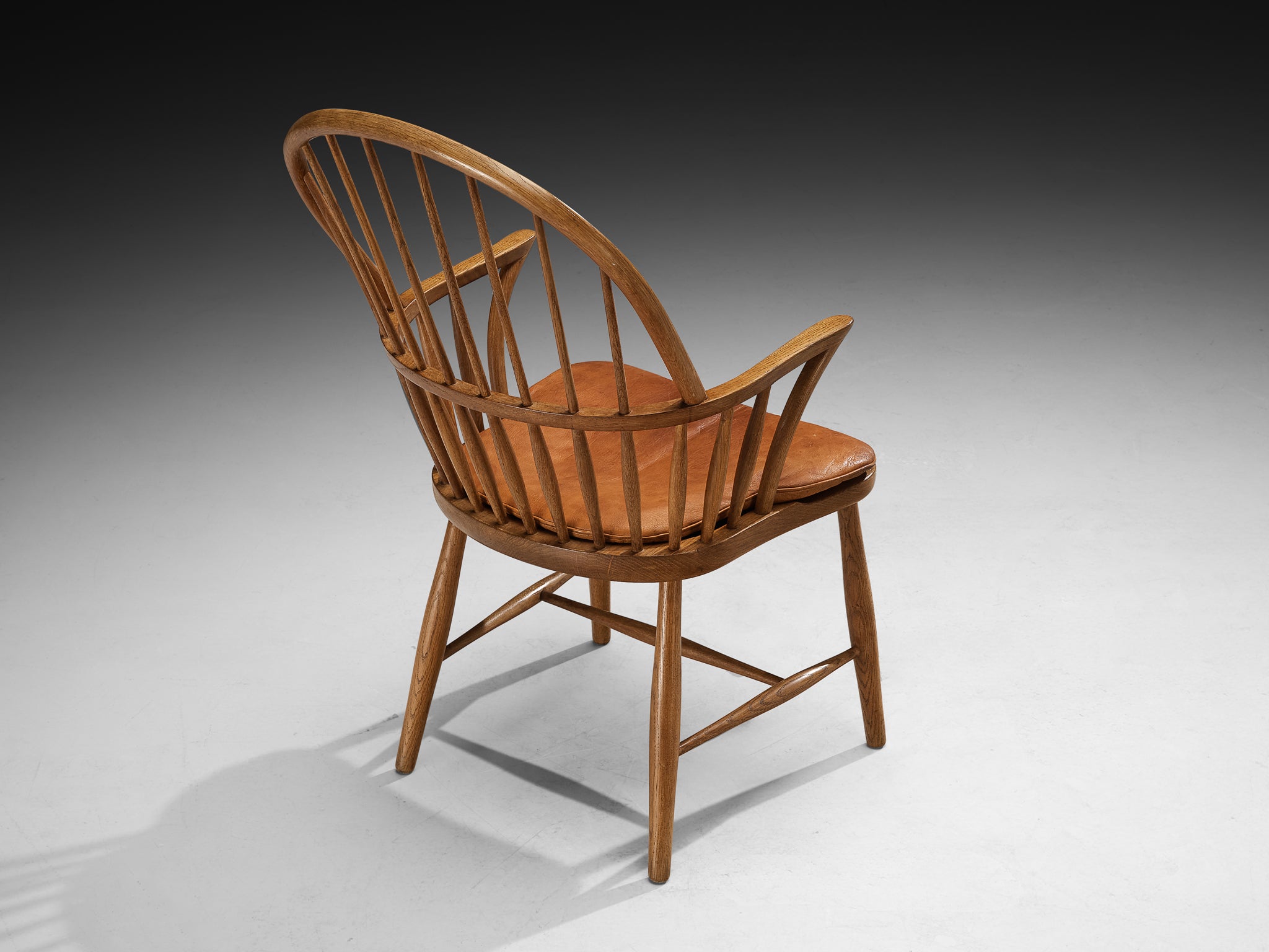 Frits Henningsen for Carl Hansen & Søn Windsor Chair in Oak and Leather Seating Morentz