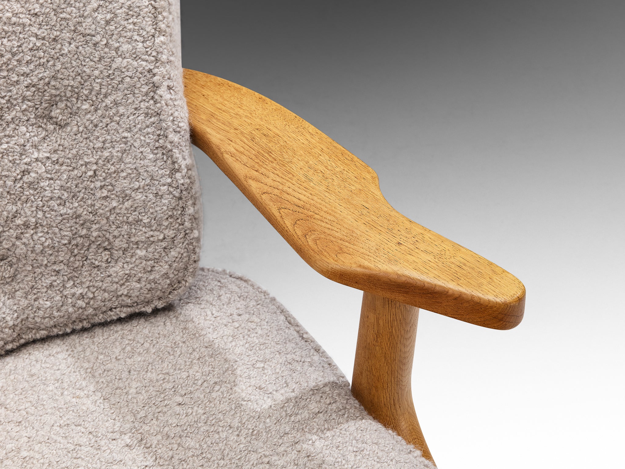 Guillerme & Chambron 'Petit Repos' Lounge Chair in Solid Oak and Teddy Fabric Seating Morentz