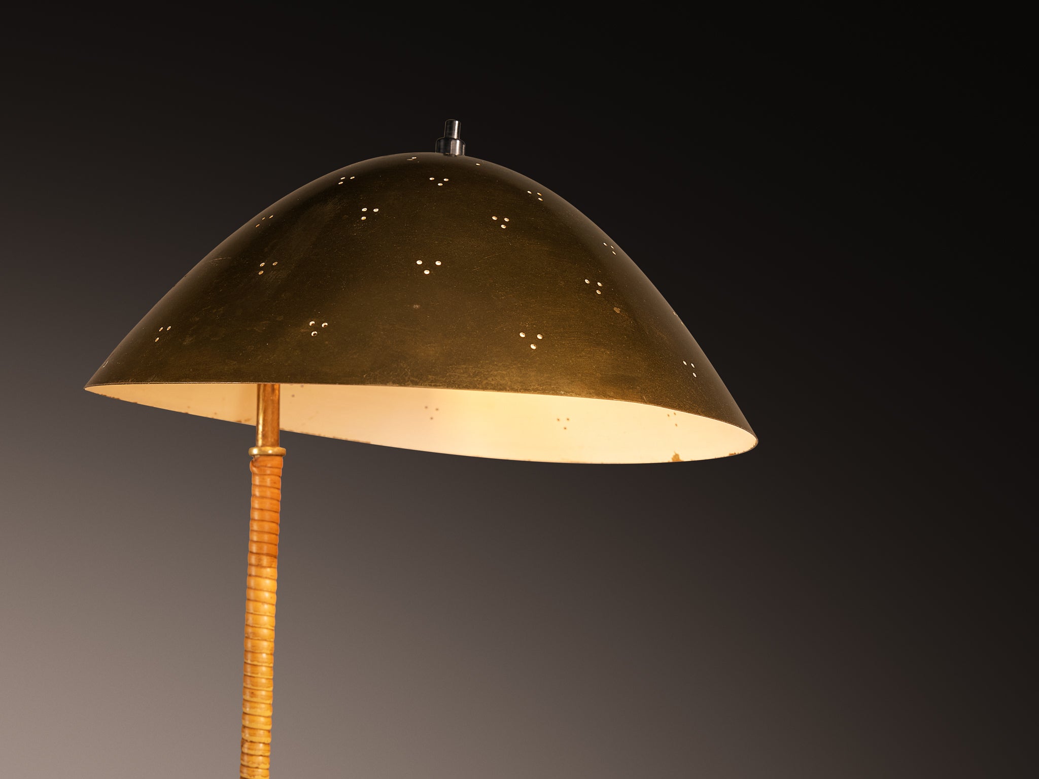 Paavo Tynell for Taito Oy '9209' Table Lamp in Brass and Cane Lighting Morentz