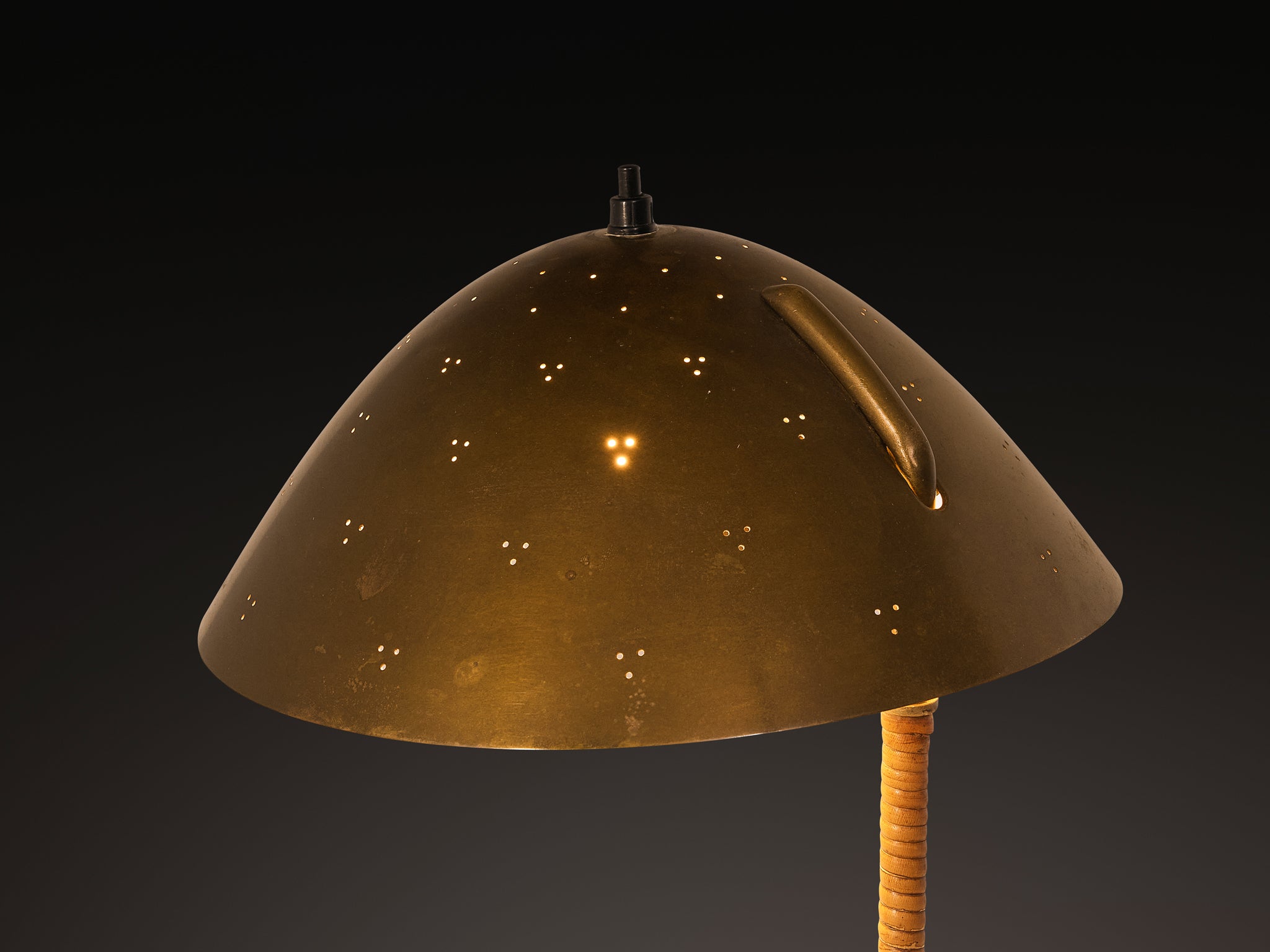 Paavo Tynell for Taito Oy '9209' Table Lamp in Brass and Cane Lighting Morentz