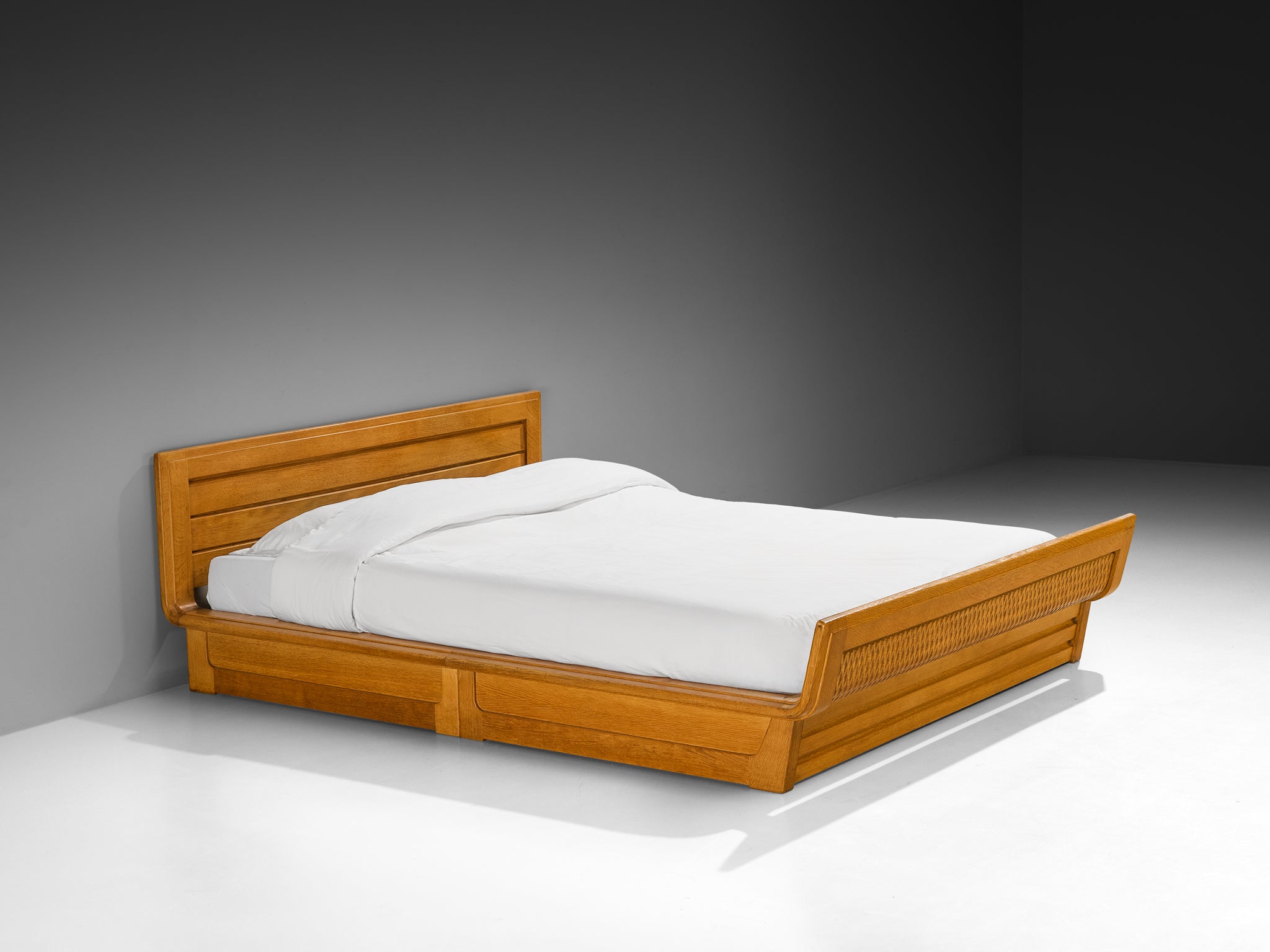 Guillerme & Chambron Double Bed in Solid Oak