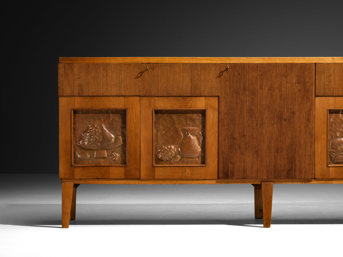 1940s Italian Sideboard in Walnut with Grissinato Carvings and Copper Reliefs