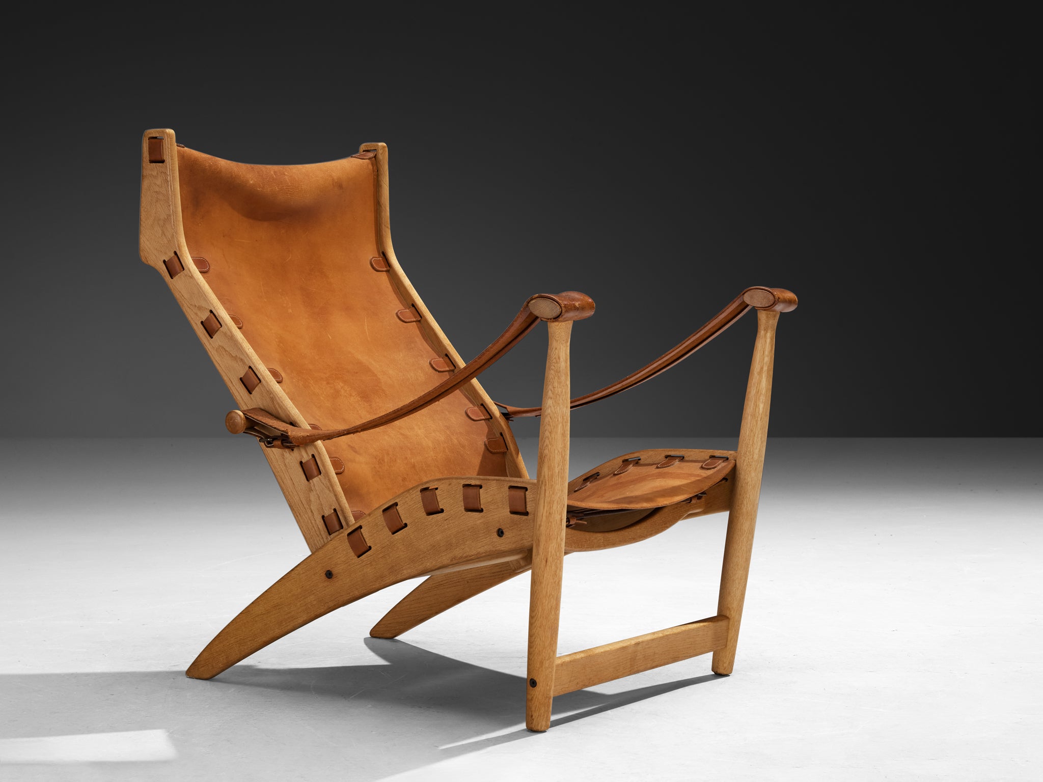 Mogens Voltelen for Niels Vodder 'Copenhagen II' Lounge Chair in Oak and Leather Seating Morentz